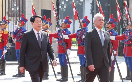 Peru trao huân chương cao quý nhất cho Chủ tịch nước Lương Cường - Ảnh 2.