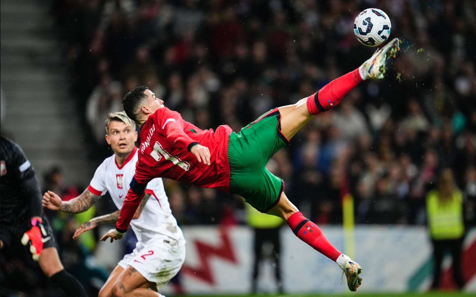 Tin tức thể thao sáng 26-11: Ronaldo không ngừng ghi bàn - Ảnh 2.