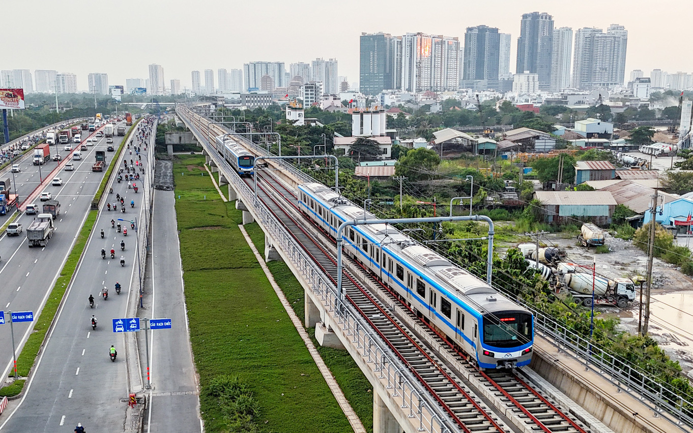  Người dân có lo thiếu chỗ gửi xe và có được mang xe đạp lên tàu metro? - Ảnh 4.