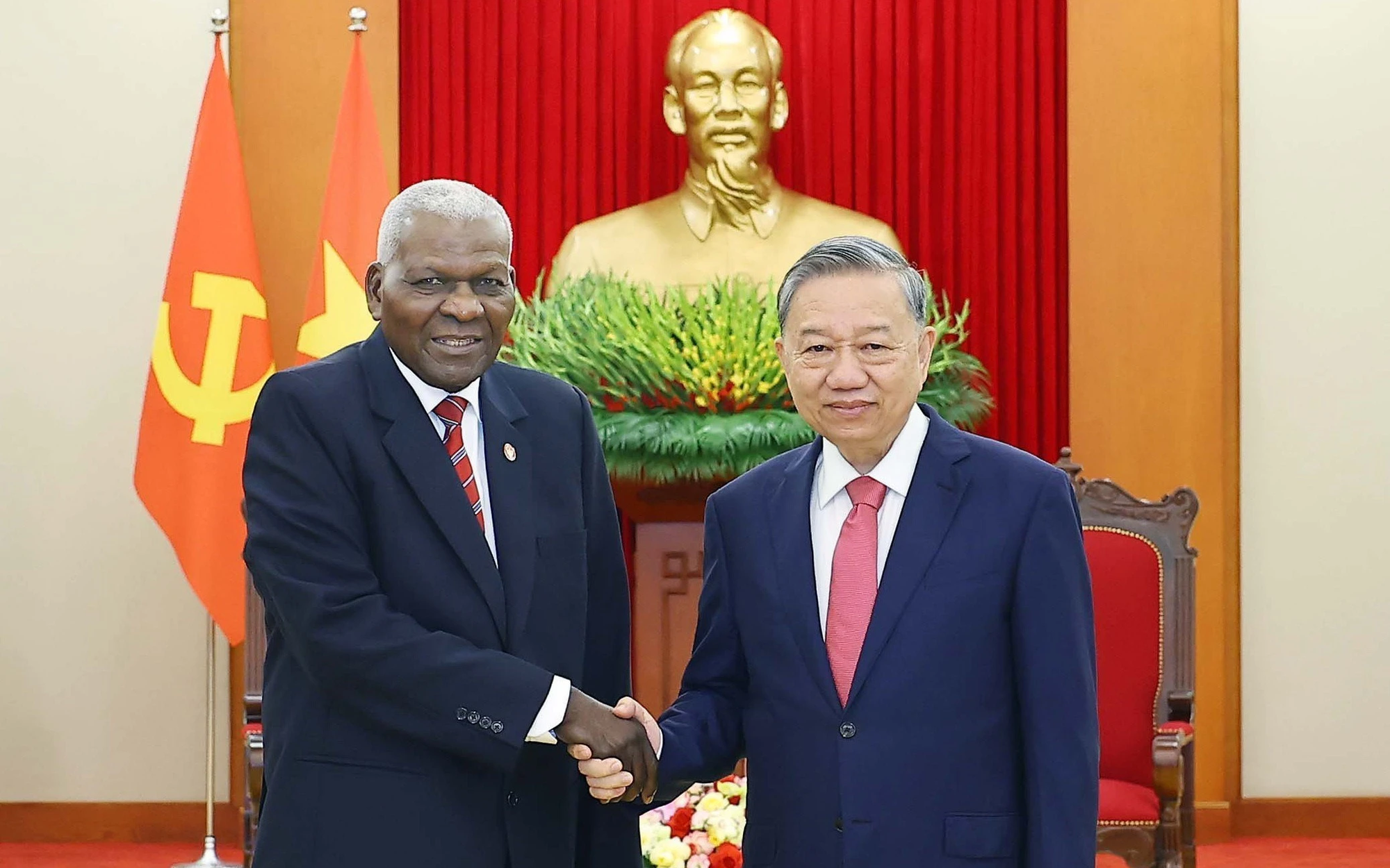 Việt Nam cử đoàn sang hỗ trợ Cuba phát triển năng lượng mặt trời - Ảnh 3.