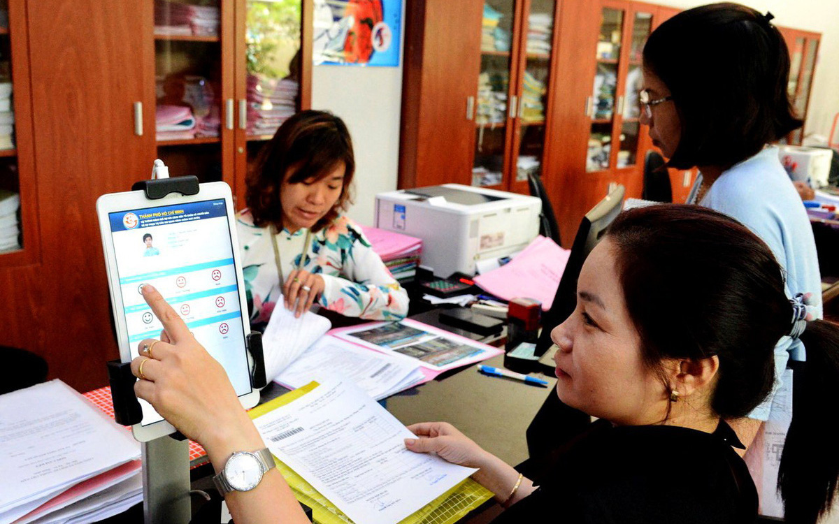Thủ tướng: Loại bỏ thủ tục là rào cản, công khai đánh giá chất lượng phục vụ người dân - Ảnh 3.