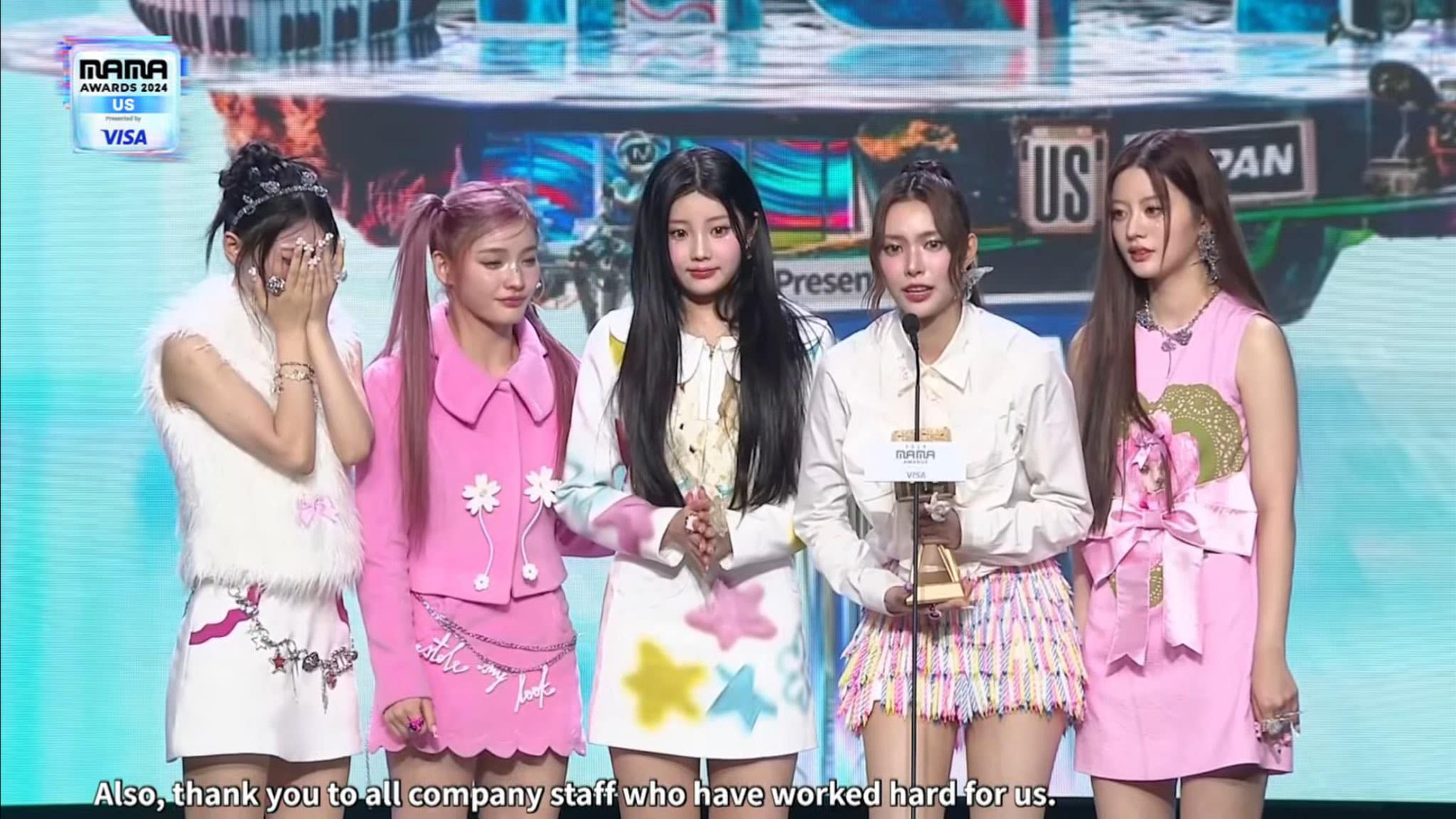 អ្នកថ្មីរបស់ HYBE បានឈ្នះការសម្ដែងពីរក្នុងពេលតែមួយ ទស្សនិកជននិយាយថាមិនអាចជឿវា - រូបថត 4. Chiến thắng tại MAMA 2024 của tân binh nhà HYBE bị chỉ trích - Ảnh 4.