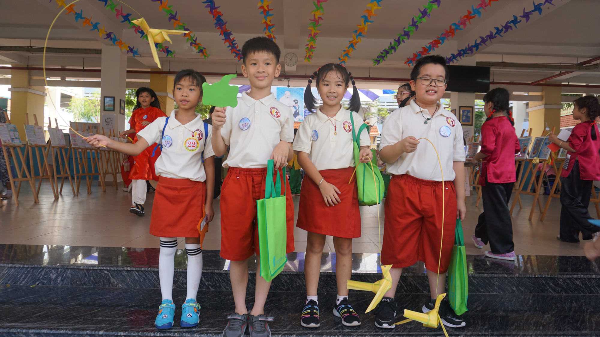 Chơi với tiếng Việt, học sinh mướt mồ hôi mà vẫn vui như Tết - Ảnh 3.