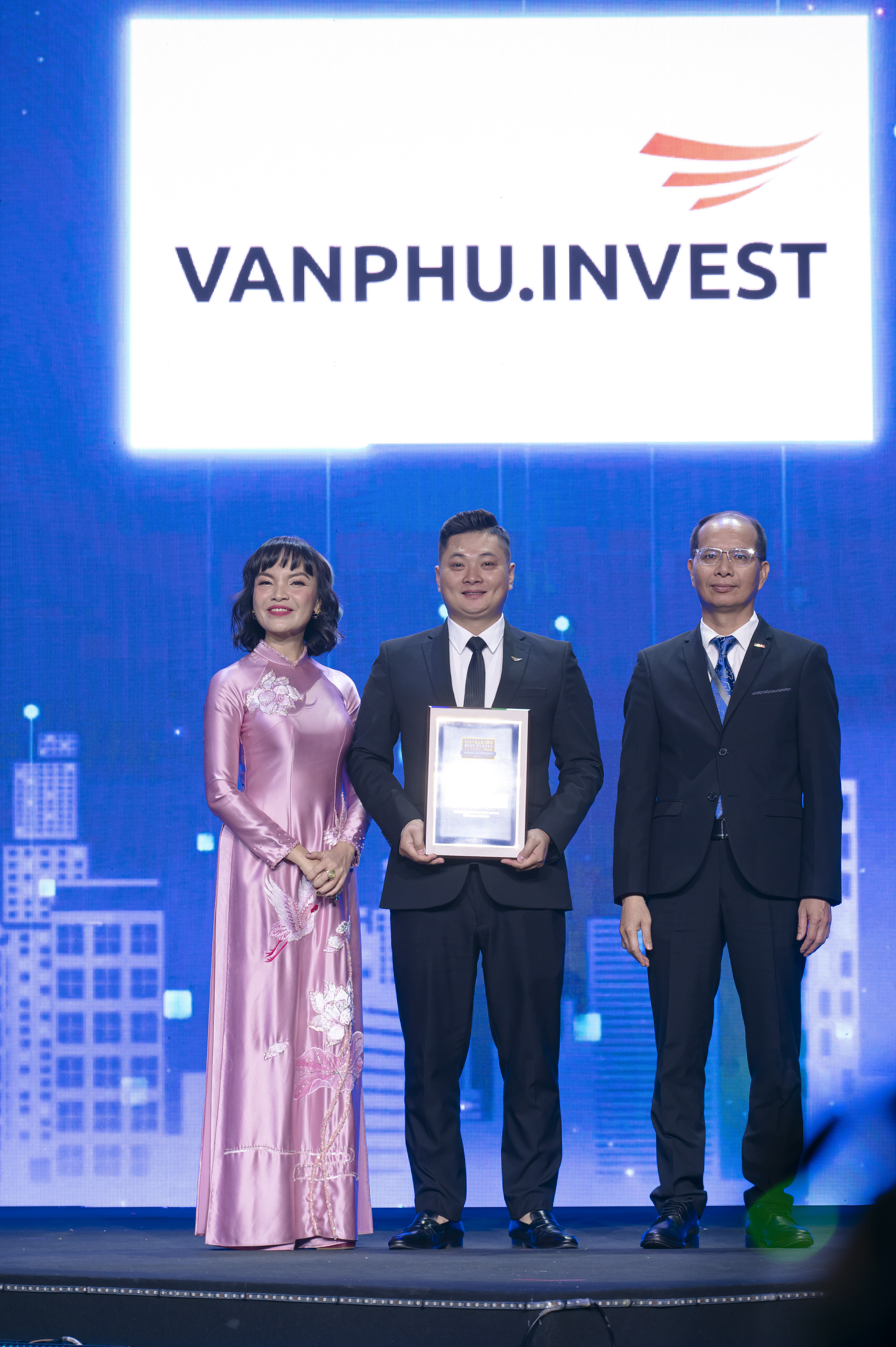 Văn Phú - Invest 2 năm liên tiếp lọt Top 100 nơi làm việc tốt nhất Việt Nam - Ảnh 1.