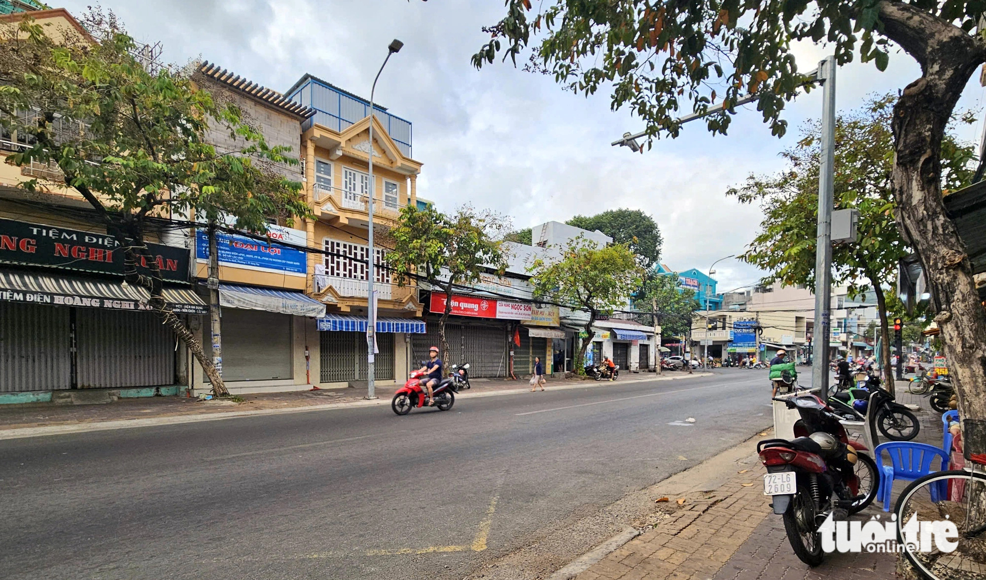 Thêm hàng chục người dân Vũng Tàu nhập viện vì ngộ độc nghi do ăn bánh mì  - Ảnh 3.