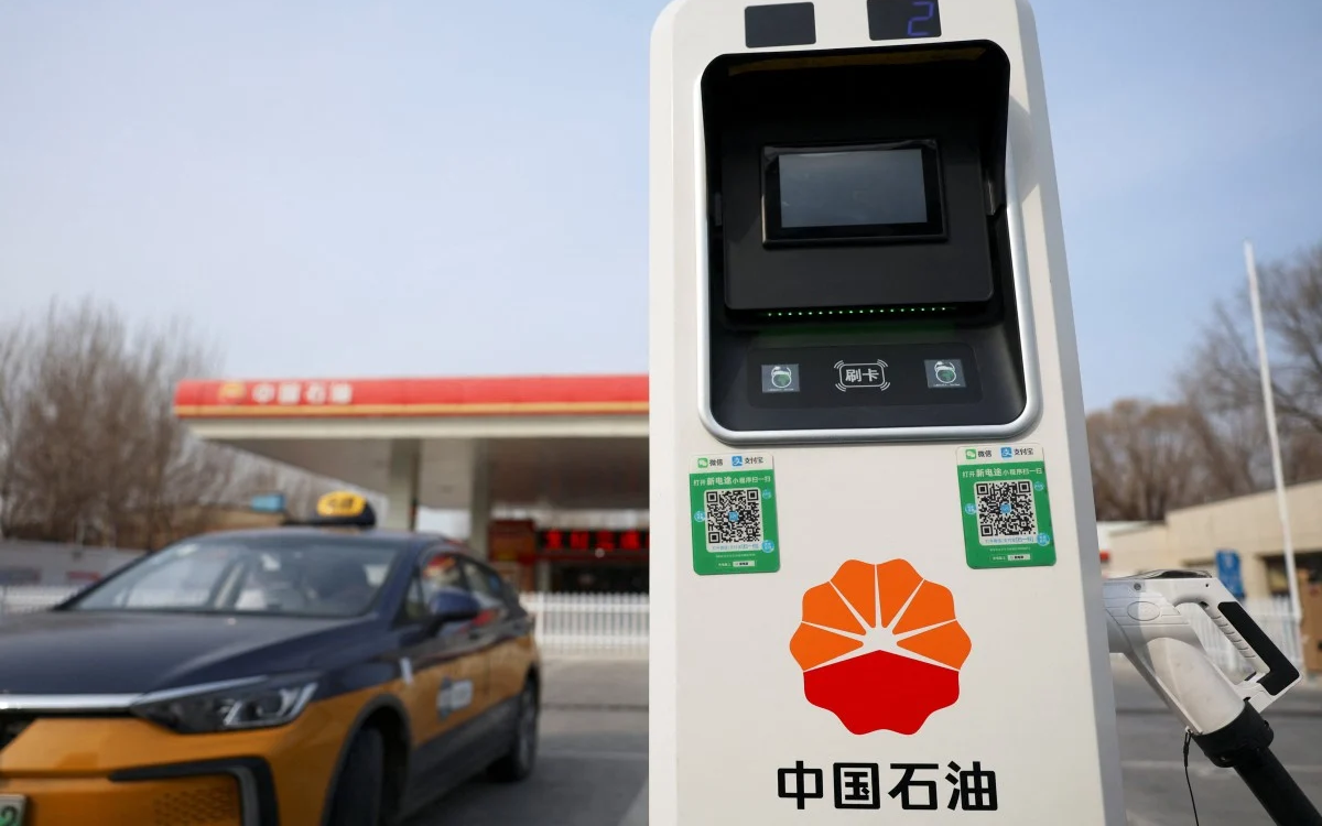 Doanh số Tesla lao dốc: Vì giá cả, đối thủ hay chính ông Musk? - Ảnh 4.