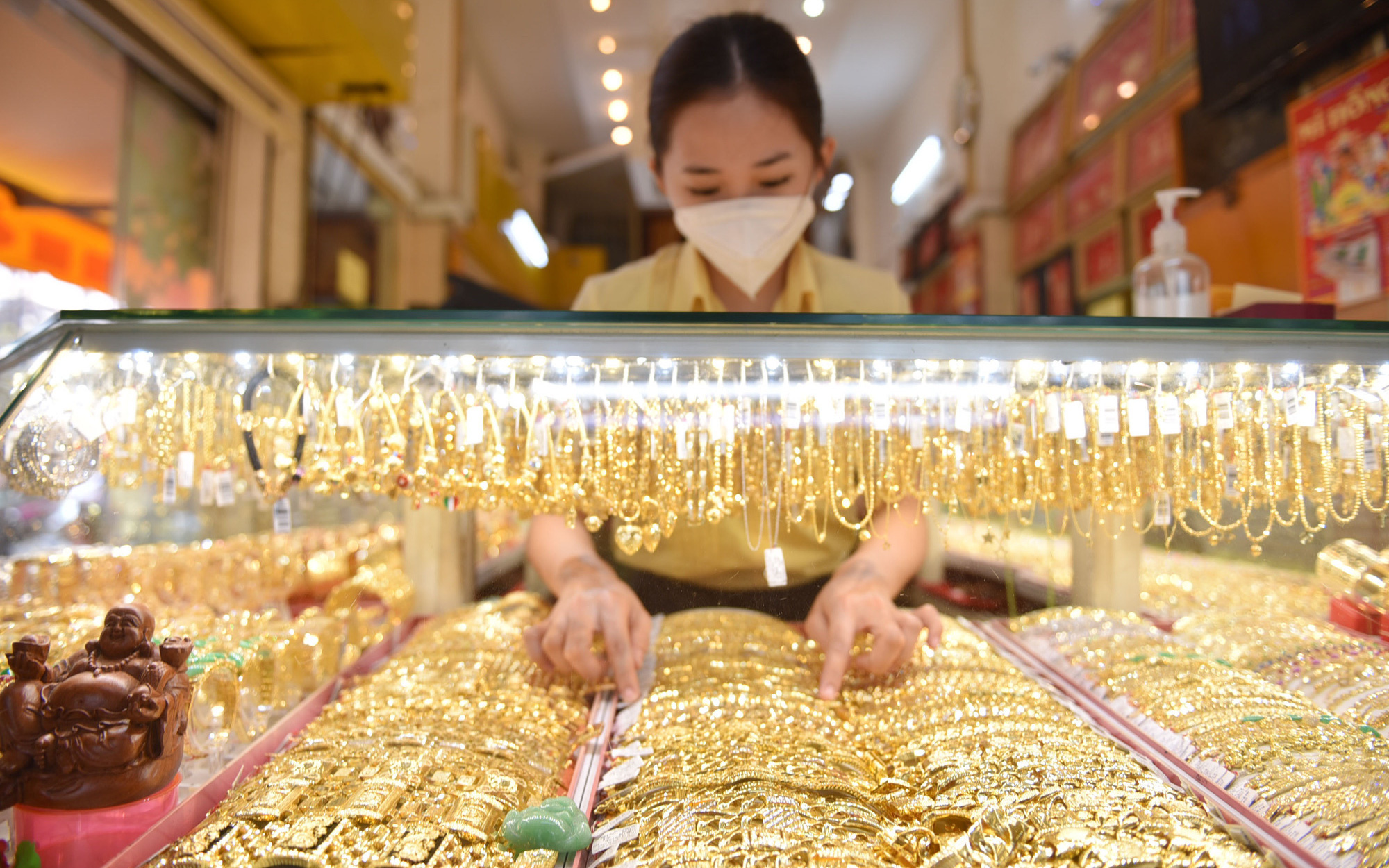 Giá vàng sẽ ra sao trong năm 2025? - Ảnh 3.