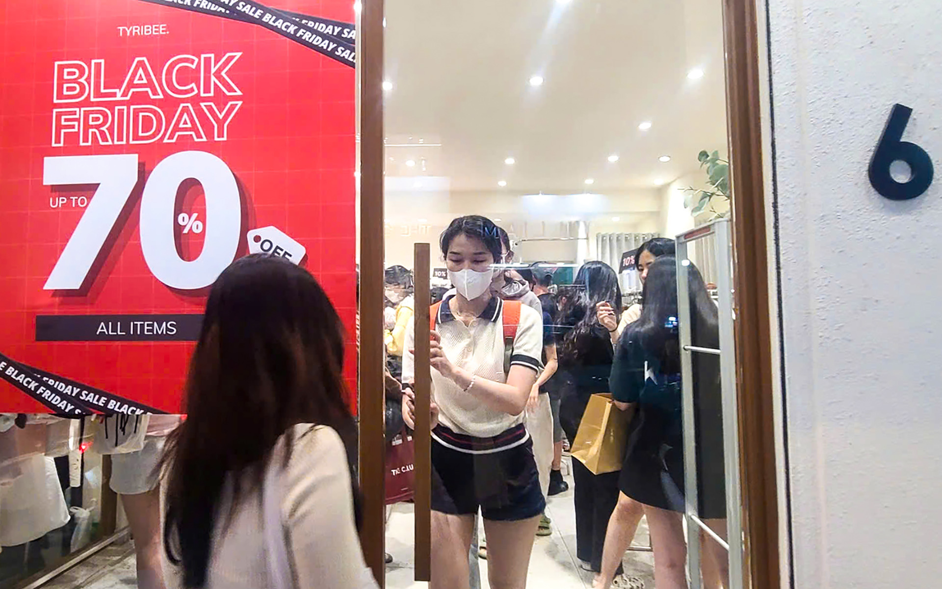 Black Friday 'mất nhiệt' vì khuyến mãi quanh năm - Ảnh 3.