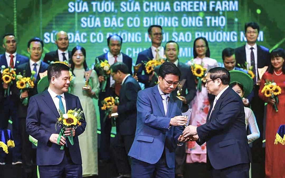 Có gì đặc biệt ở cánh đồng lúa ST25 '5 không' của Vinamilk? - Ảnh 8.