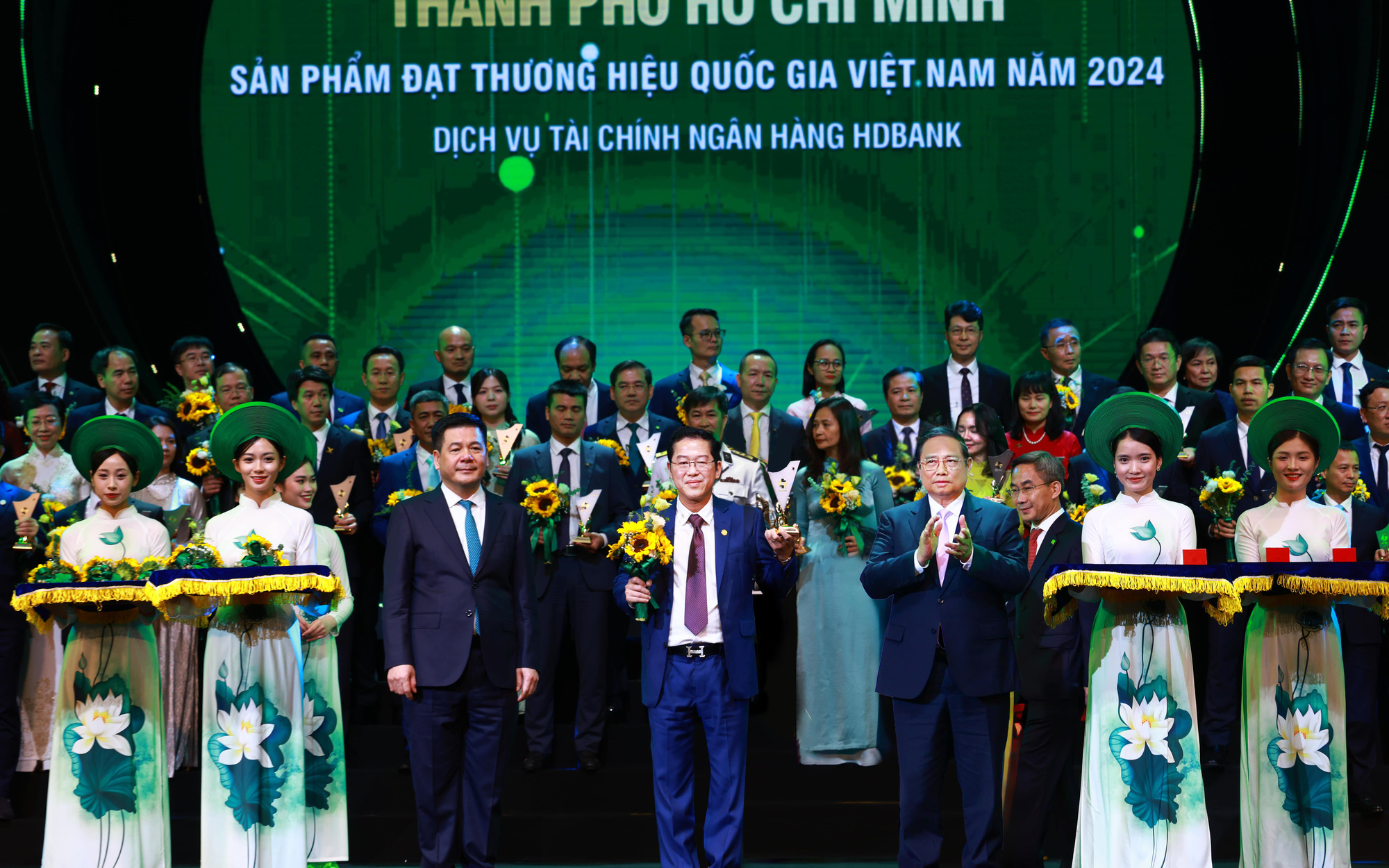 HDBank tung loạt ưu đãi khủng cho chủ thẻ tín dụng - Ảnh 6.