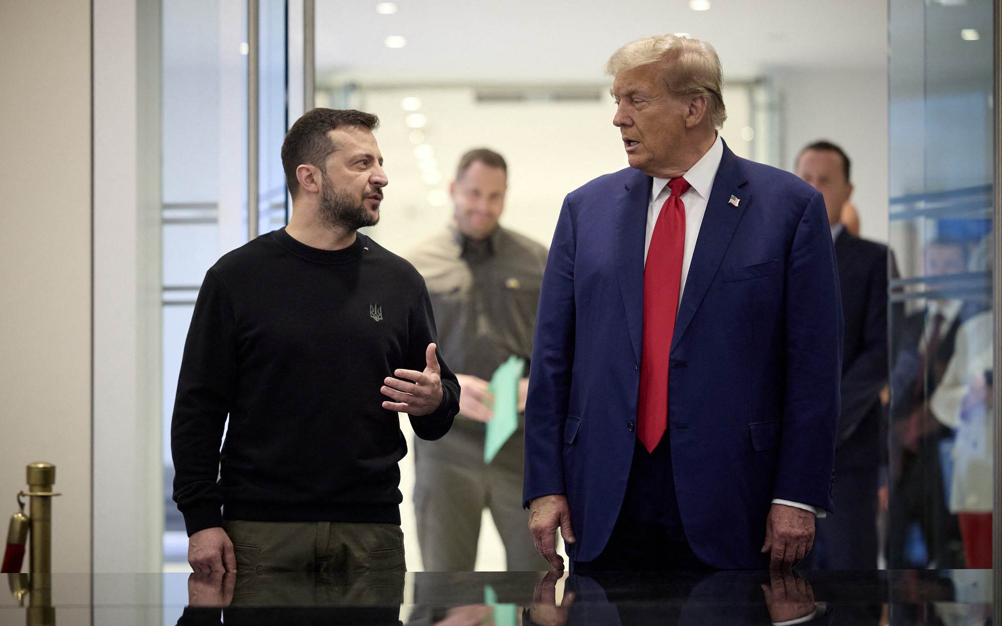 Ông Trump ưu tiên hòa bình hơn lãnh thổ đã mất của Ukraine - Ảnh 3.