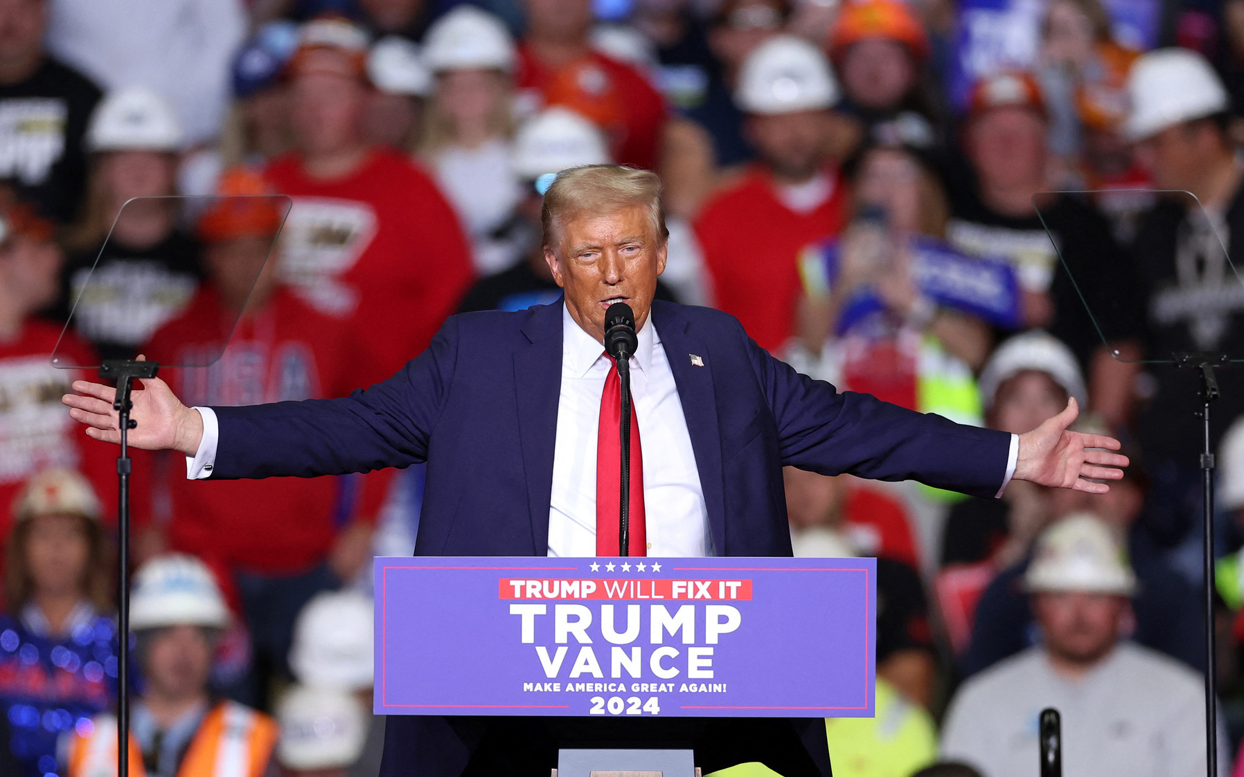 Sợ ông Trump, các nhà sản xuất phô mai Ý tăng tốc đưa hàng tới Mỹ để né thuế - Ảnh 2.