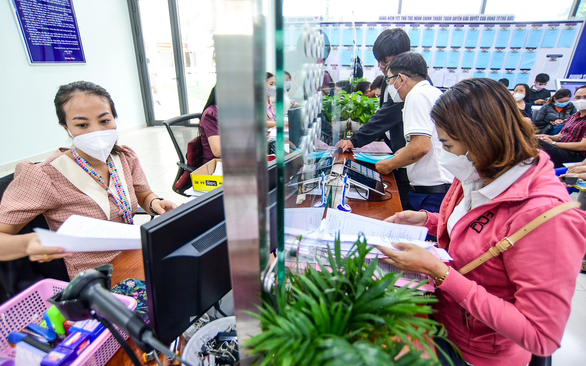 Đề xuất bỏ hội đồng nhân dân quận, phường trên cả nước: Giảm trung gian, thêm giám sát - Ảnh 2.