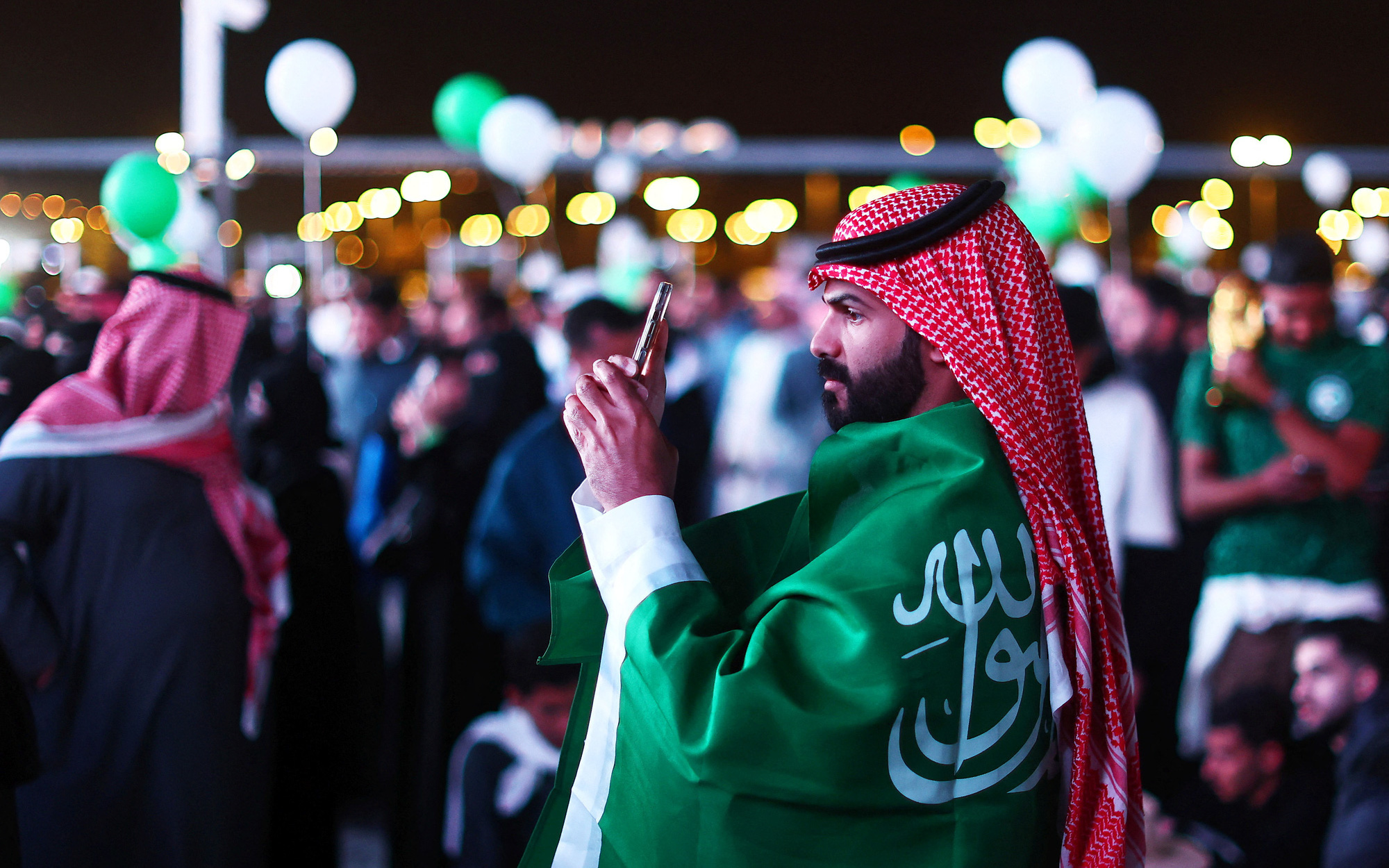 Ronaldo ca ngợi World Cup 2034 tại Saudi Arabia sẽ là giải đấu tuyệt vời nhất - Ảnh 4.