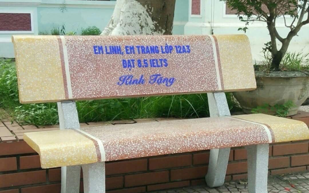 Bị từ chối mai mối vì cao 'ba mét bẻ đôi' - Ảnh 1.