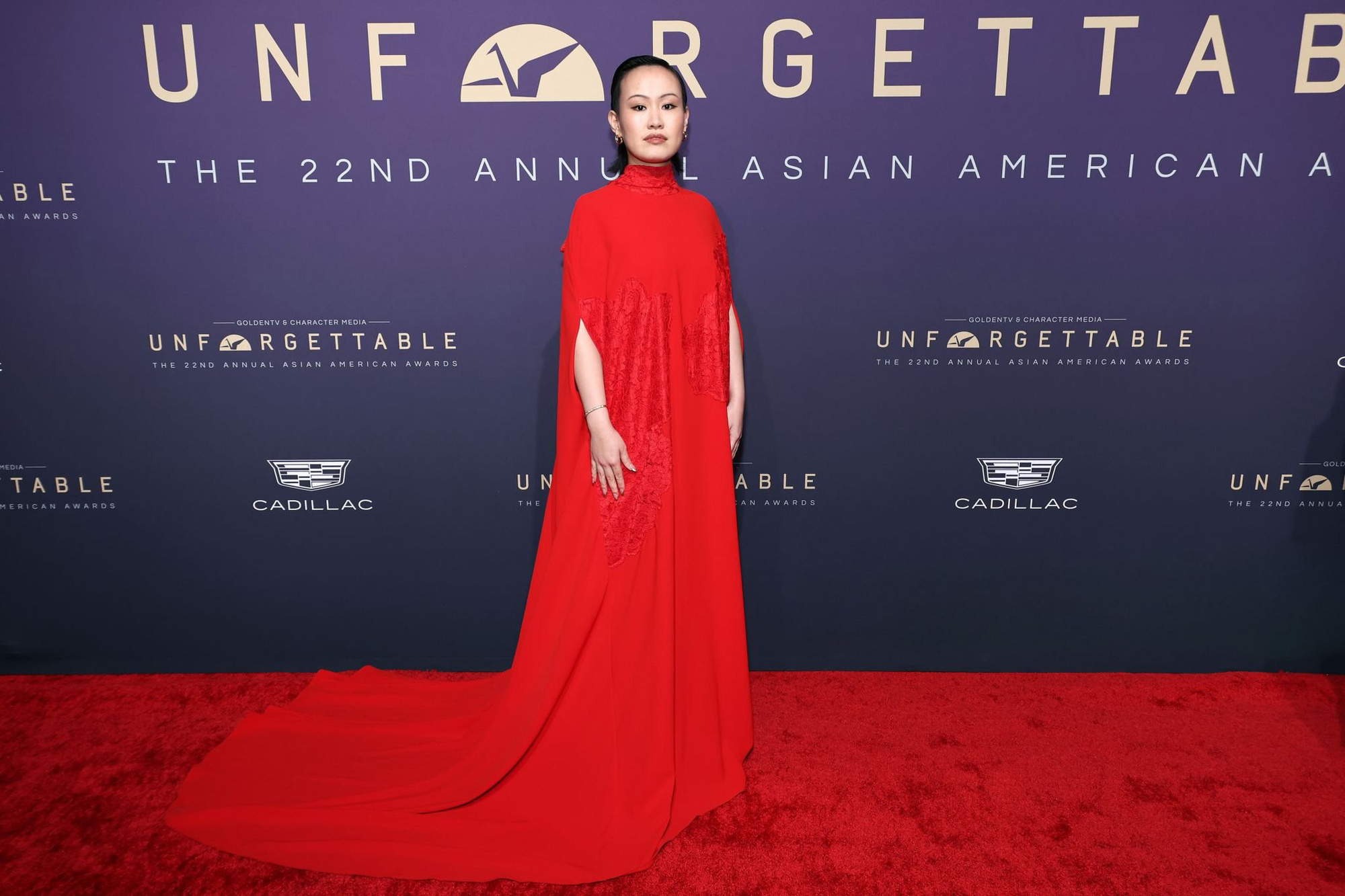 Багато міжнародних зірок віддають перевагу дизайну Ву Нгок Ту та Дінь Труонг Тунга - Фото 2. Nhiều ngôi sao quốc tế chuộng thiết kế của Vũ Ngọc Tú, Đinh Trường Tùng - Ảnh 2.