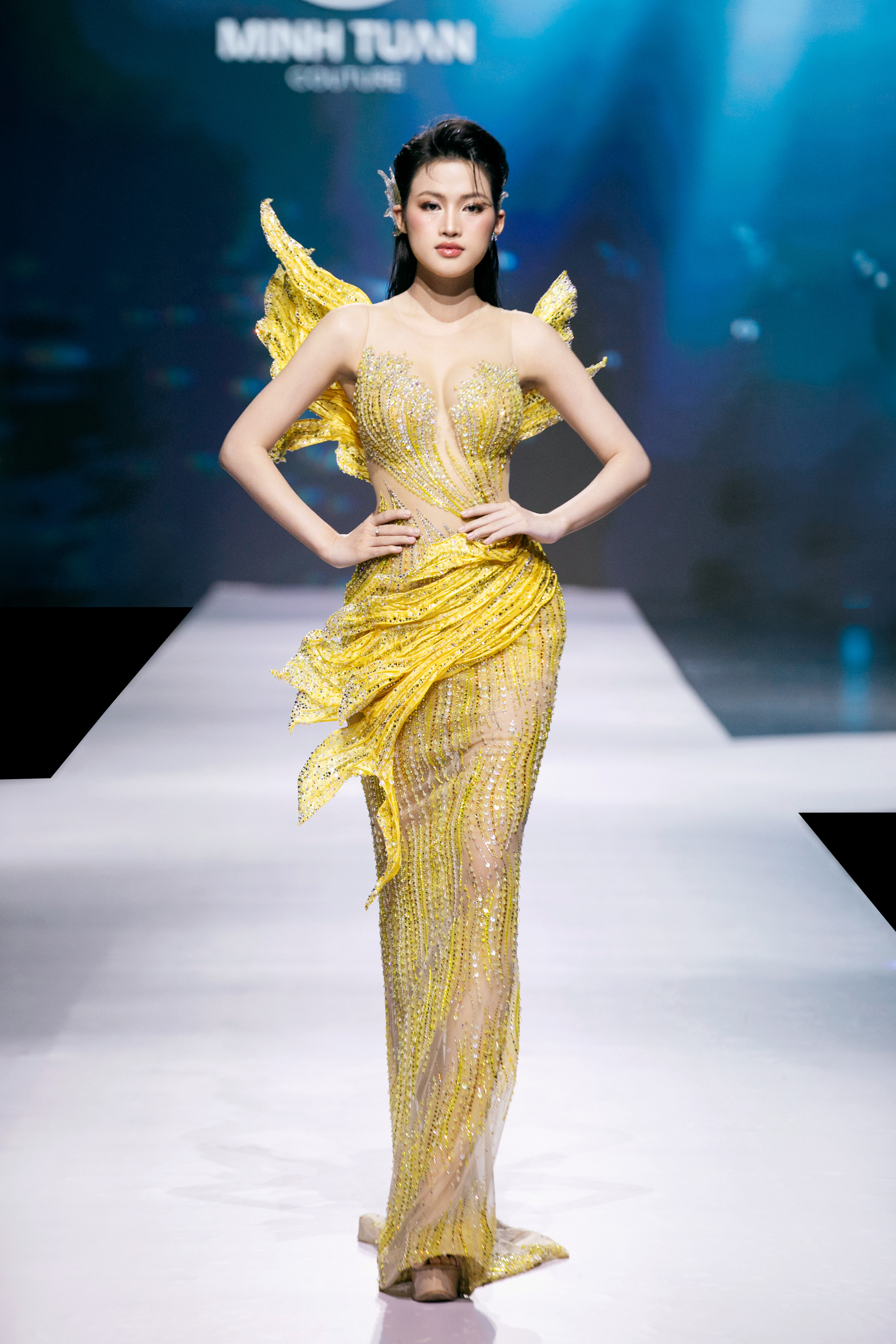 Hoa hậu Thanh Thủy, Lê Hoàng Phương, Ý Nhi, Quế Anh hội ngộ tại Vietnam Beauty Fashion Fest - Ảnh 10.