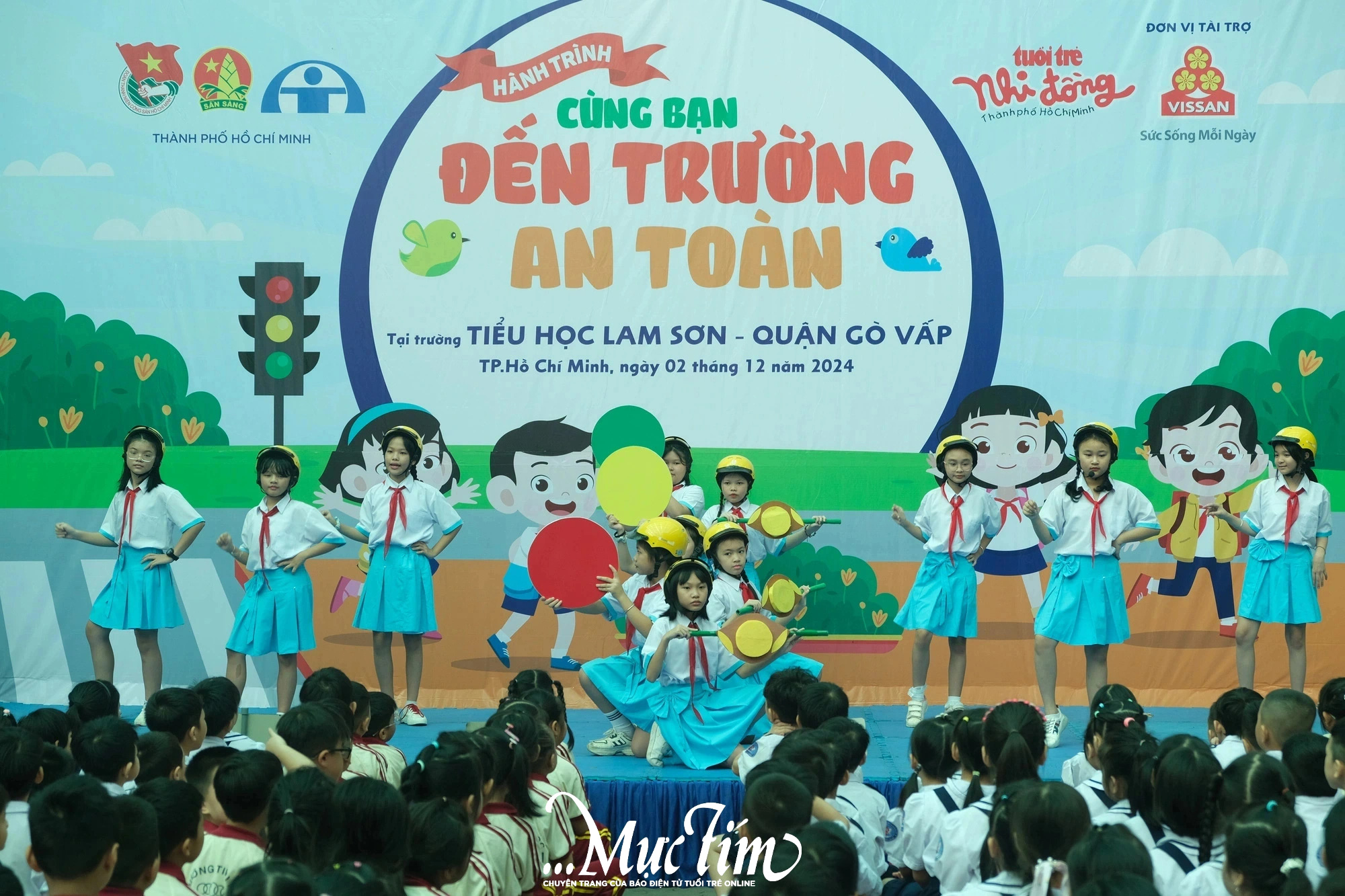 Học trò Trường tiểu học Lam Sơn biết cách đi xe đạp an toàn- Ảnh 2.