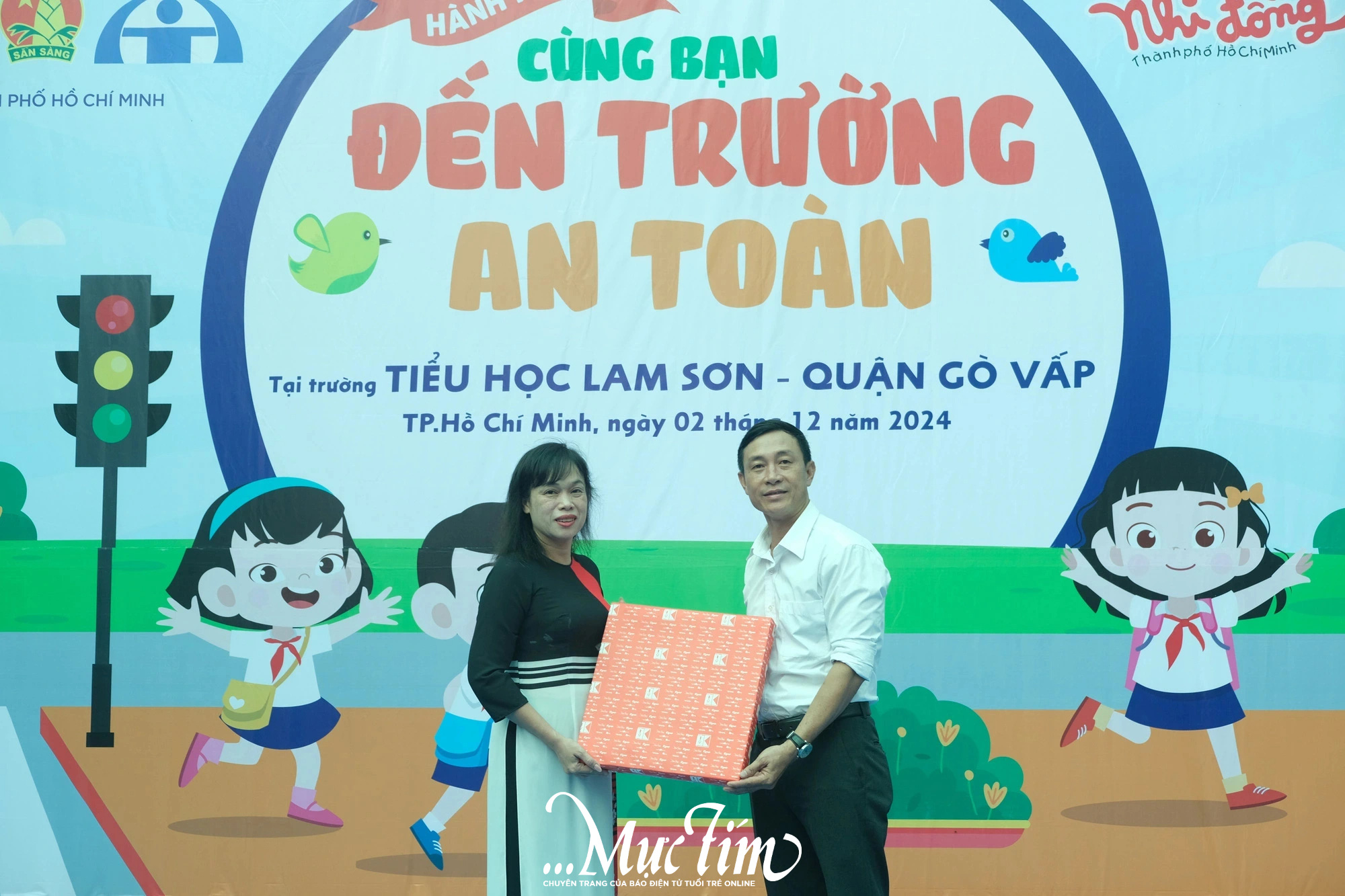 Học trò Trường tiểu học Lam Sơn biết cách đi xe đạp an toàn- Ảnh 3.