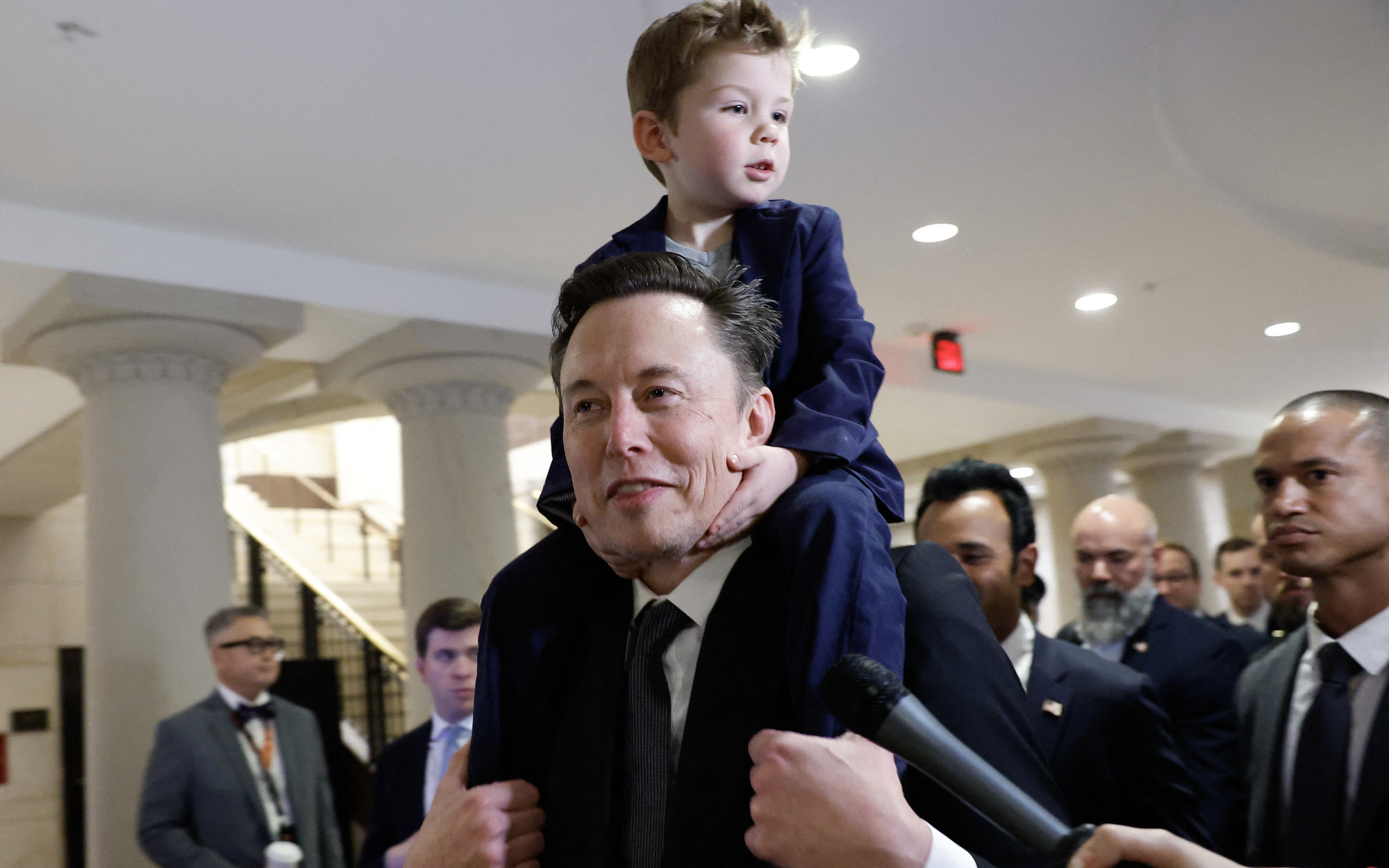 Quyền lực của tỉ phú Elon Musk lớn cỡ nào? - Ảnh 3.