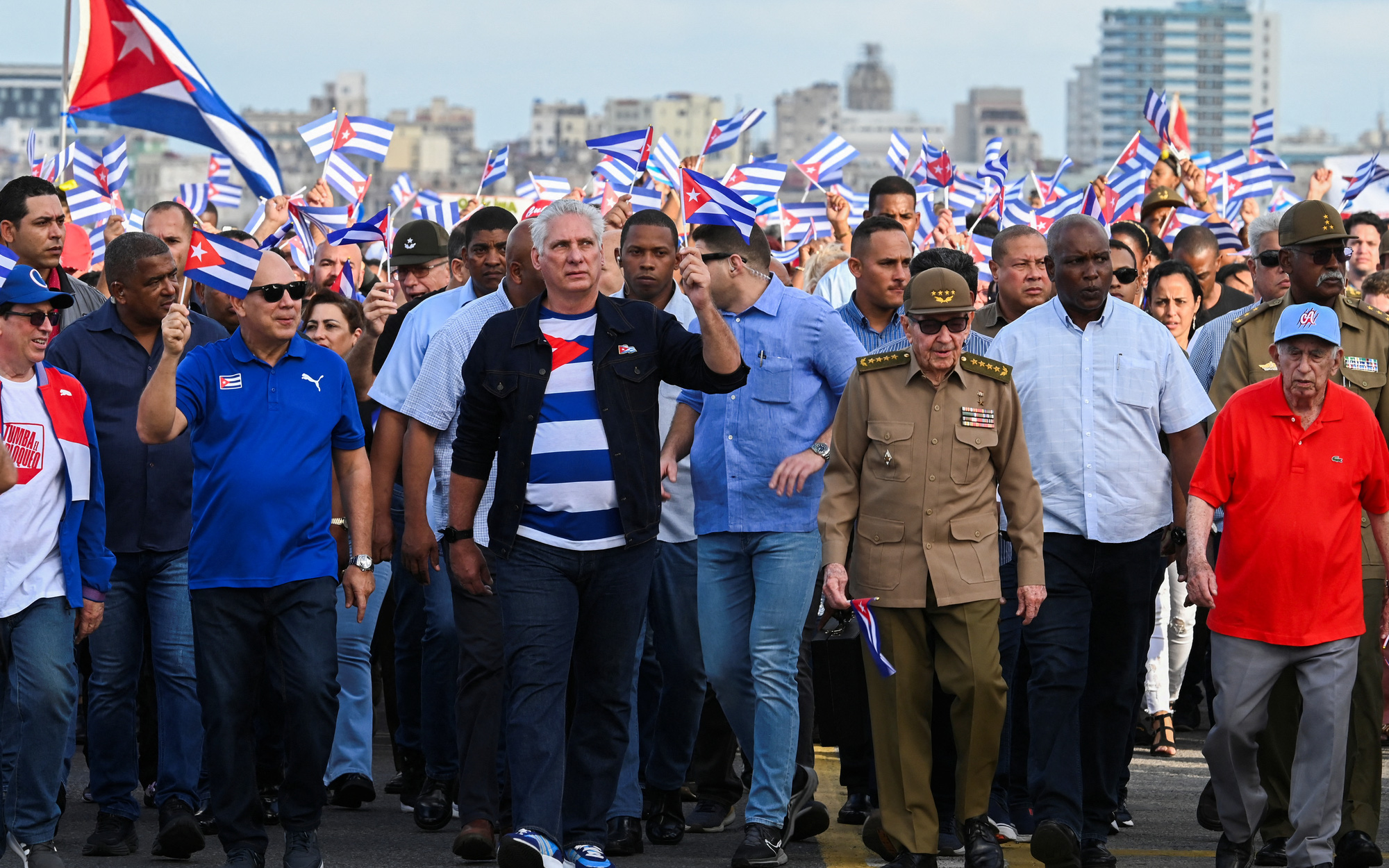 Cuba xác nhận 13 binh sĩ thiệt mạng vì nổ kho quân khí - Ảnh 3.