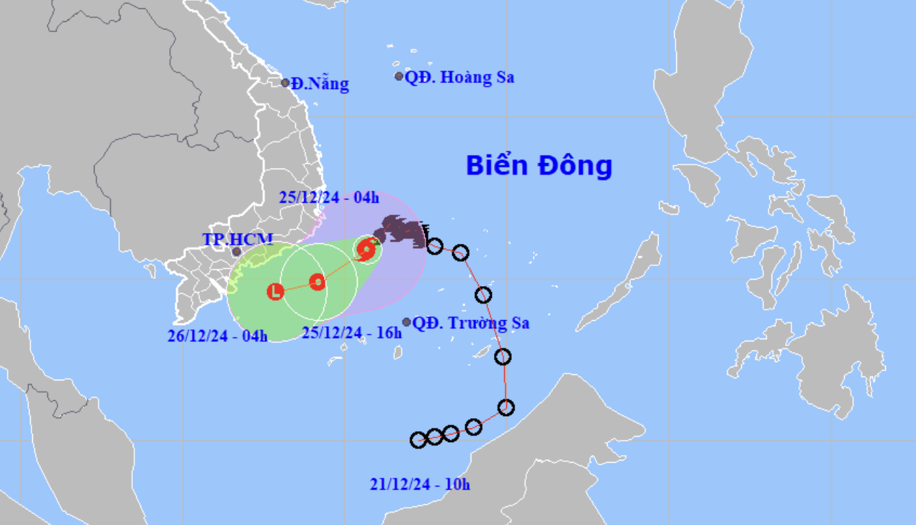 Bão số 10 hướng về vùng biển Ninh Thuận - Vũng Tàu - Ảnh 1.