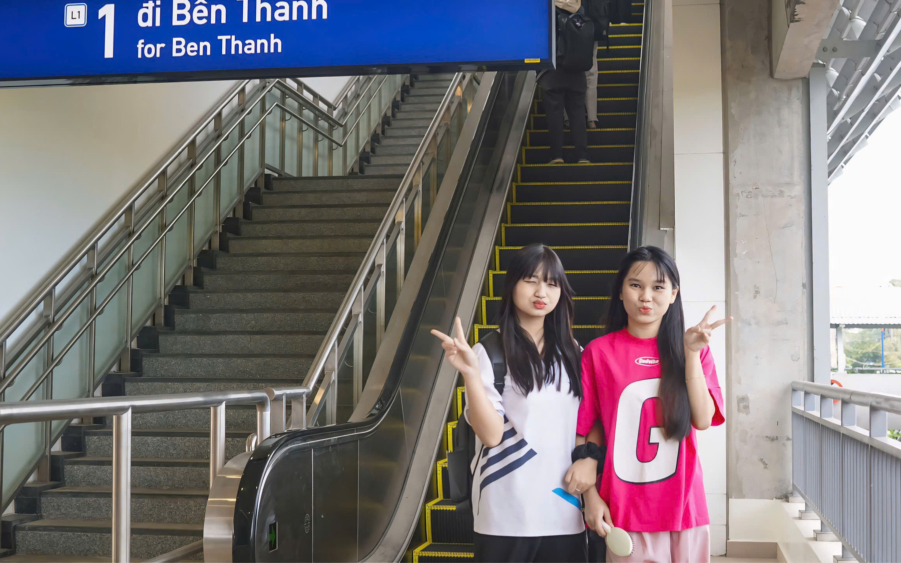 'Nằm lòng' những điểm đến xung quanh ga metro số 1