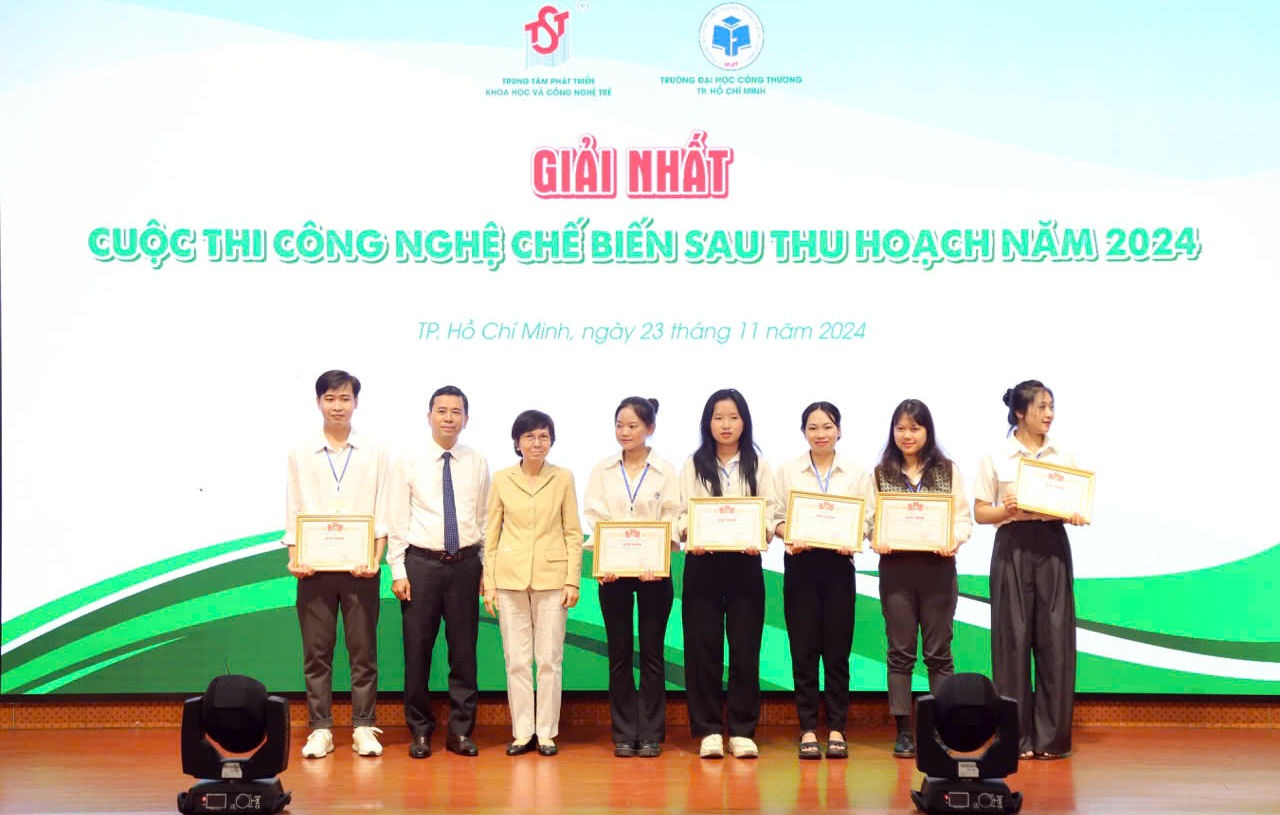 2024: Năm học của các giải nhất với sinh viên ĐH Duy Tân - Ảnh 9.