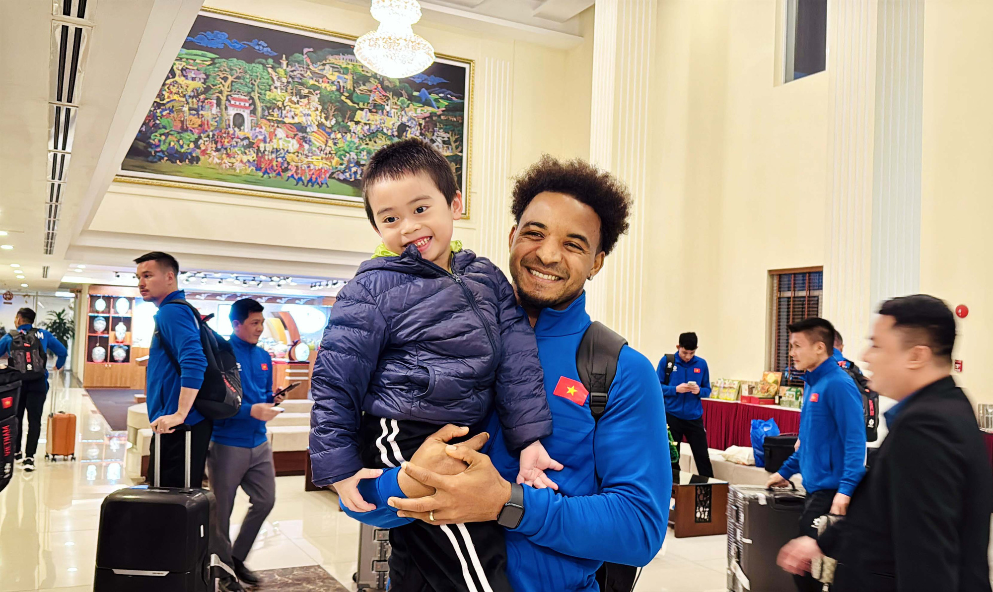 Singapore đến Việt Trì sớm hơn cả đội hình chính tuyển Việt Nam - Ảnh 2.