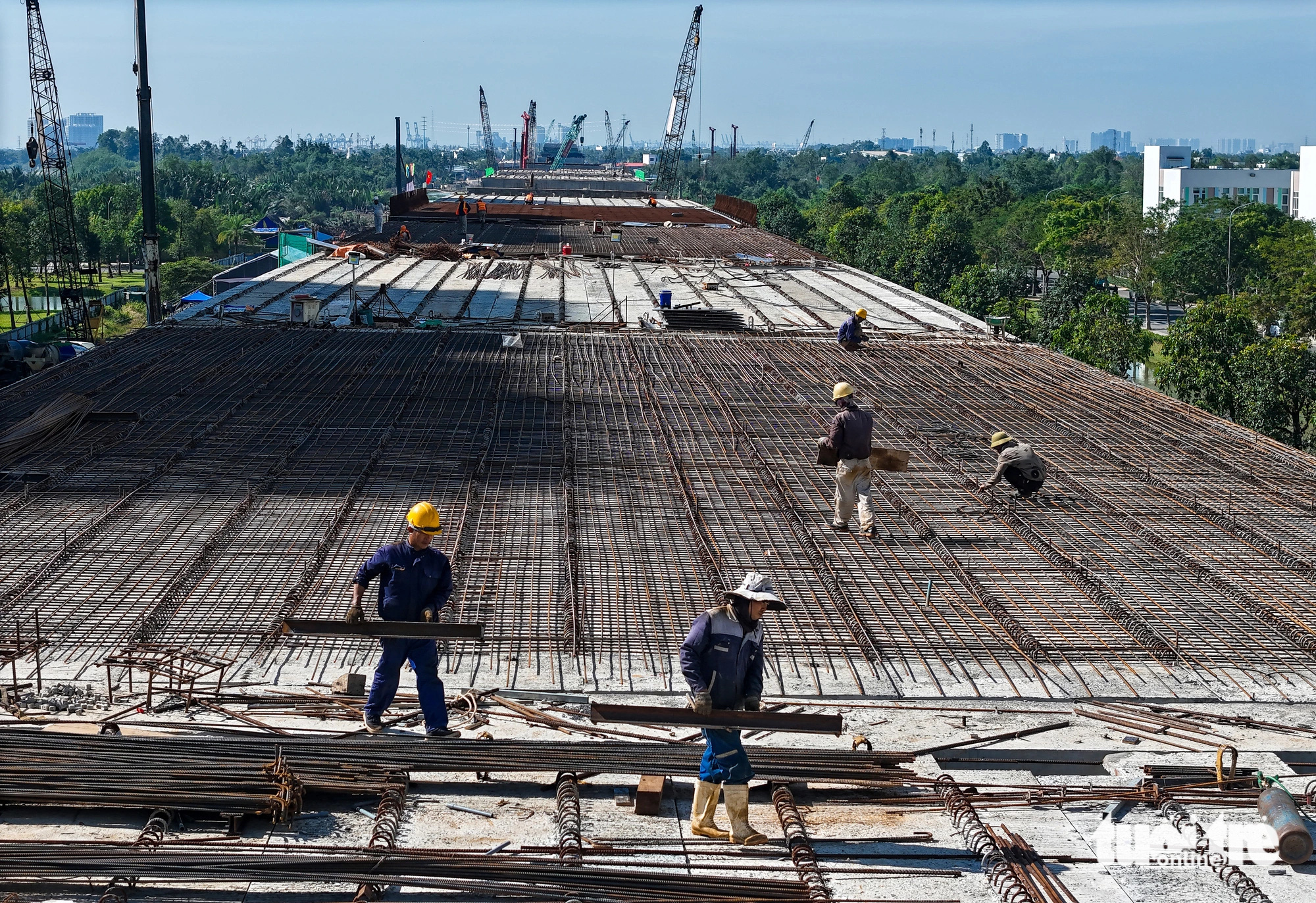 Phó Chủ tịch Bùi Xuân Cường: ‘Phấn đấu thông xe 14,7km vành đai 3 TP.HCM trong năm 2025’ - Ảnh 2.