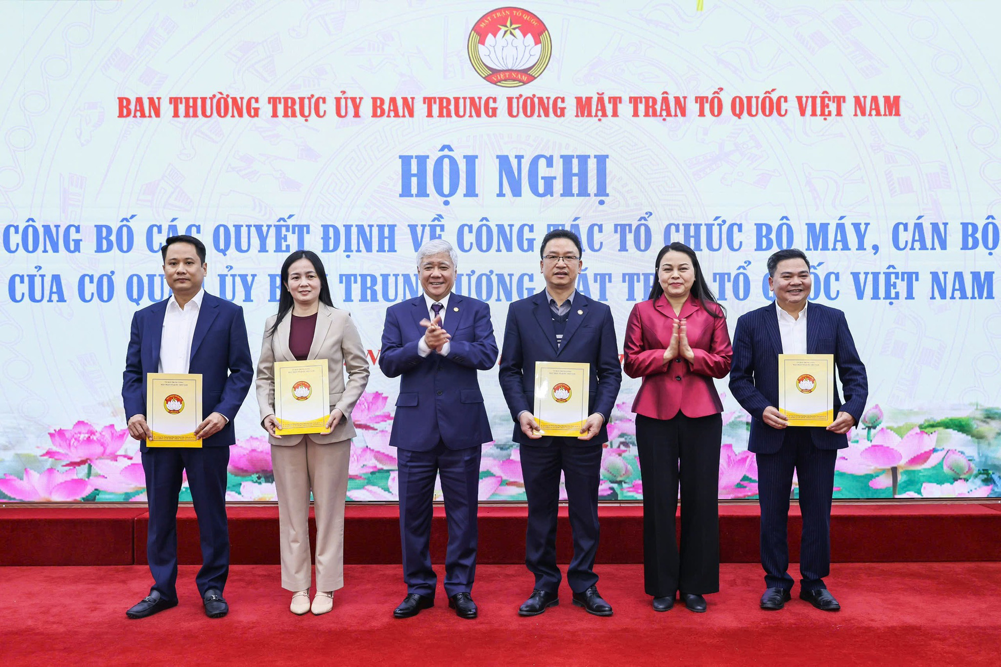 Chi tiết tổ chức bộ máy mới của cơ quan Ủy ban Trung ương Mặt trận Tổ quốc Việt Nam - Ảnh 1.