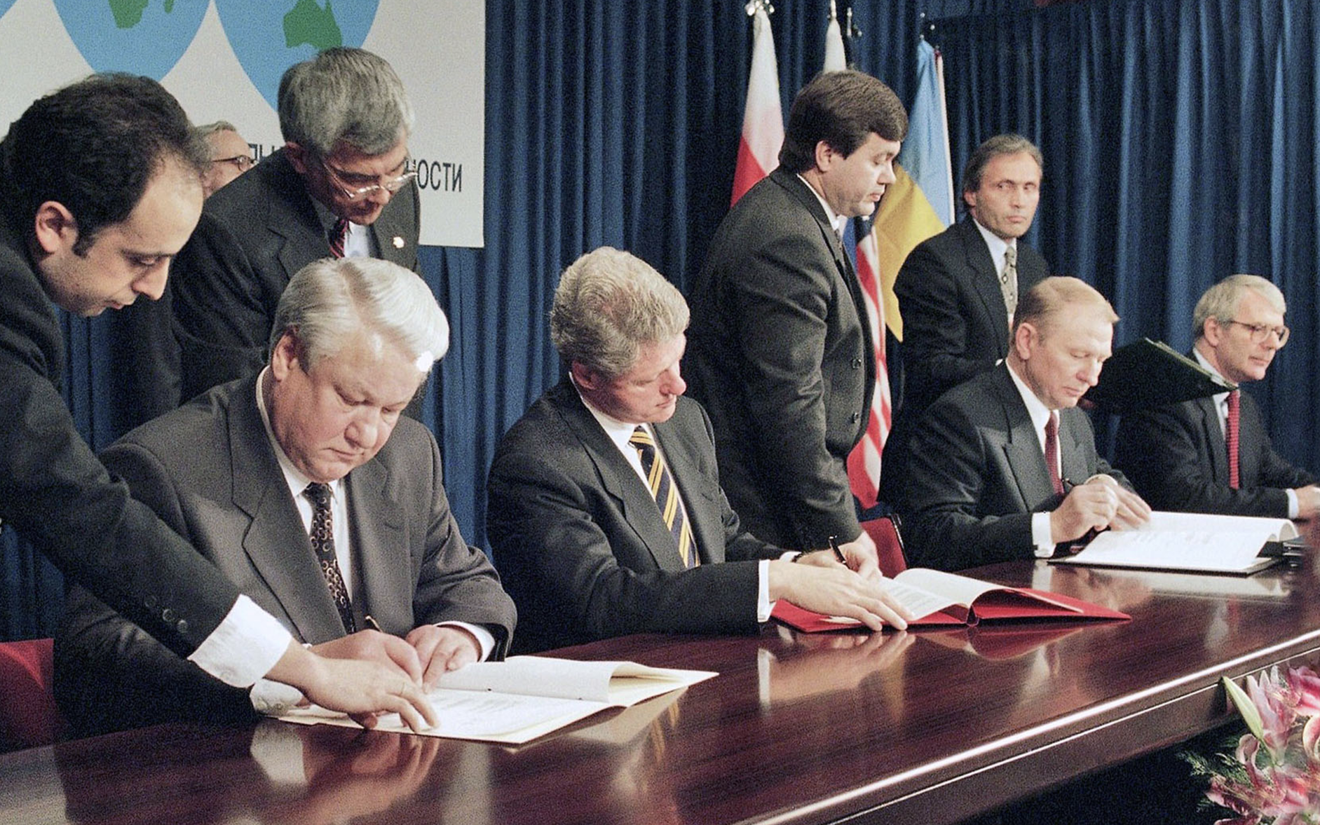 Thủ tướng Đức tự tin cùng ông Trump tìm ra giải pháp cho Ukraine - Ảnh 2.