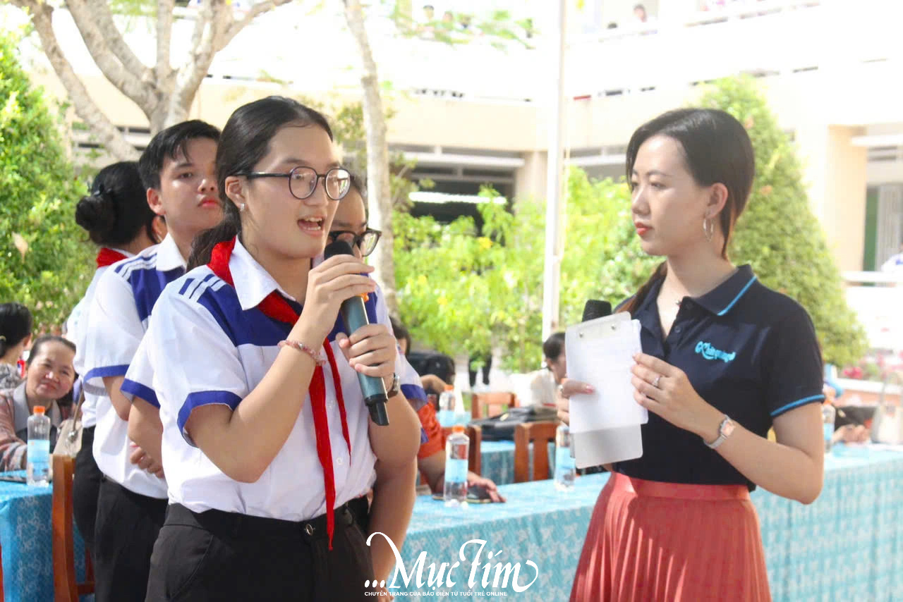 Trầm trồ tiết mục kịch thú vị của Trường THCS Thị trấn Chợ Gạo (Tiền Giang)- Ảnh 6.