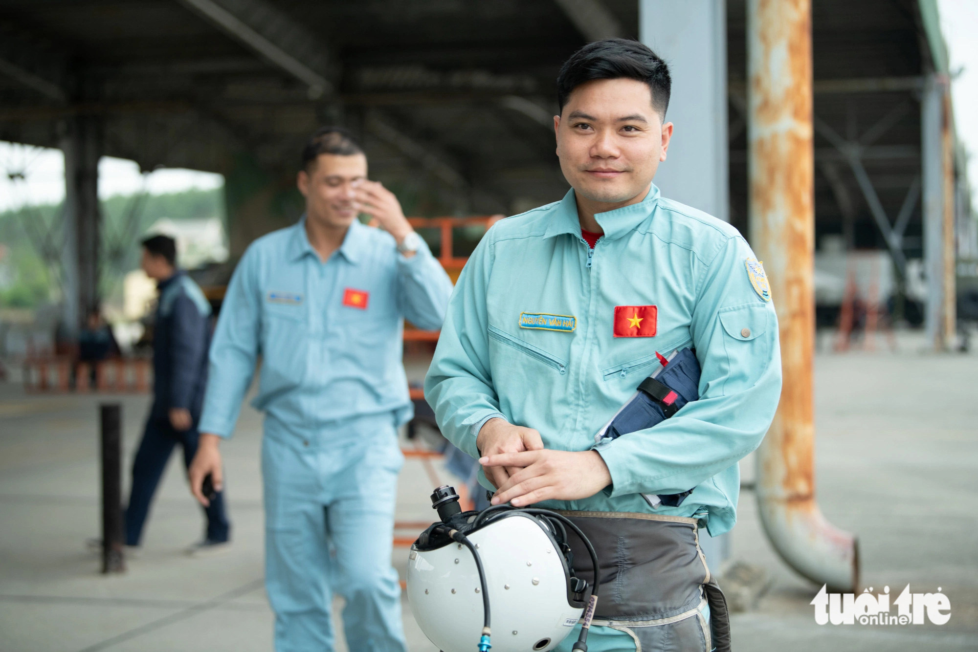 Phi công lái tiêm kích Su30-MK2 hé lộ màn bay chào mừng triển lãm quốc phòng - Ảnh 6.