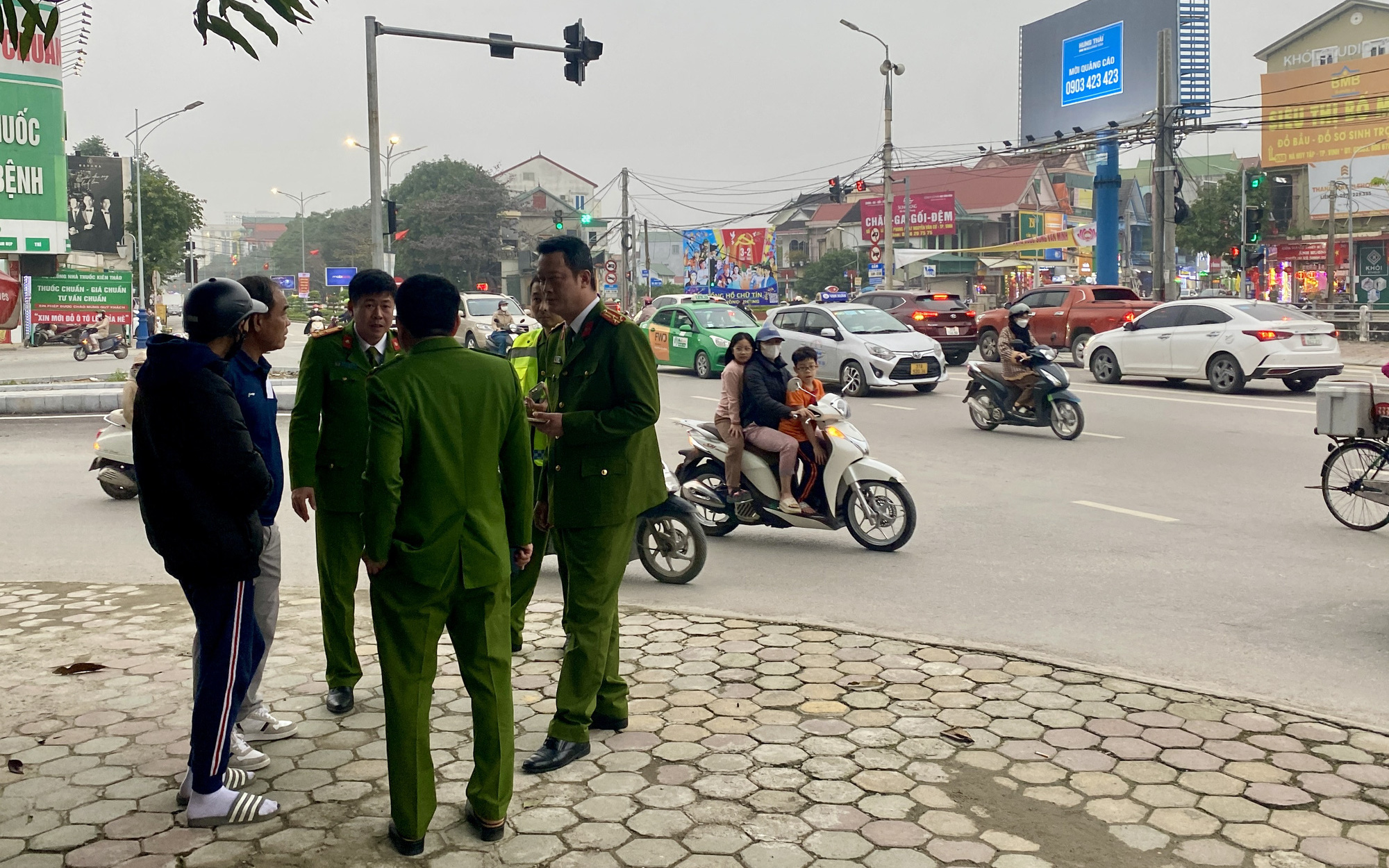 Cầm dao vào cướp ngân hàng ở Cửa Lò