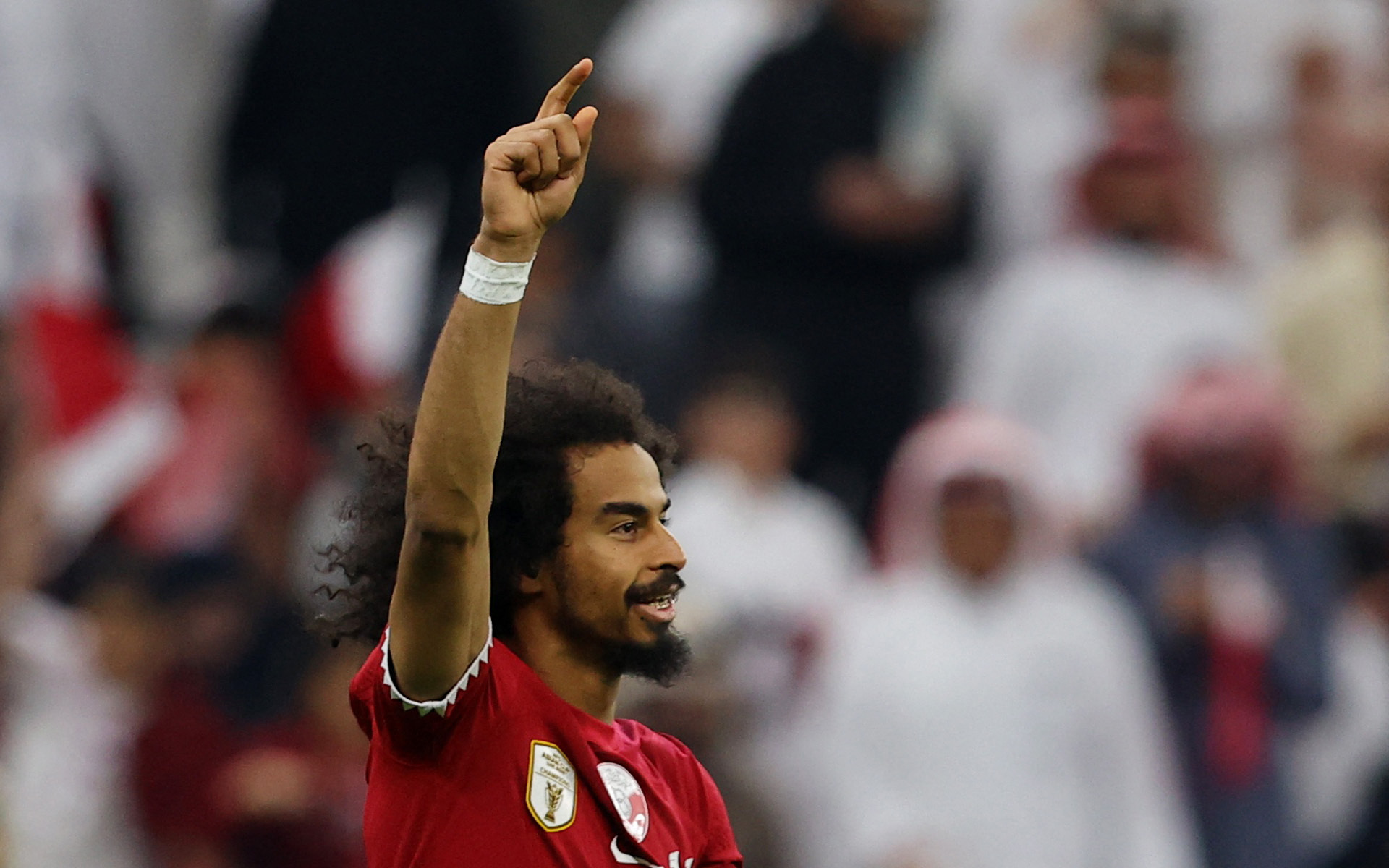 CĐV chỉ trích chung kết Asian Cup 2023 là 'tệ nhất từ trước đến nay'- Ảnh 3. Thắng Jordan nhờ ba quả 11m, Qatar vô địch Asian Cup 2023