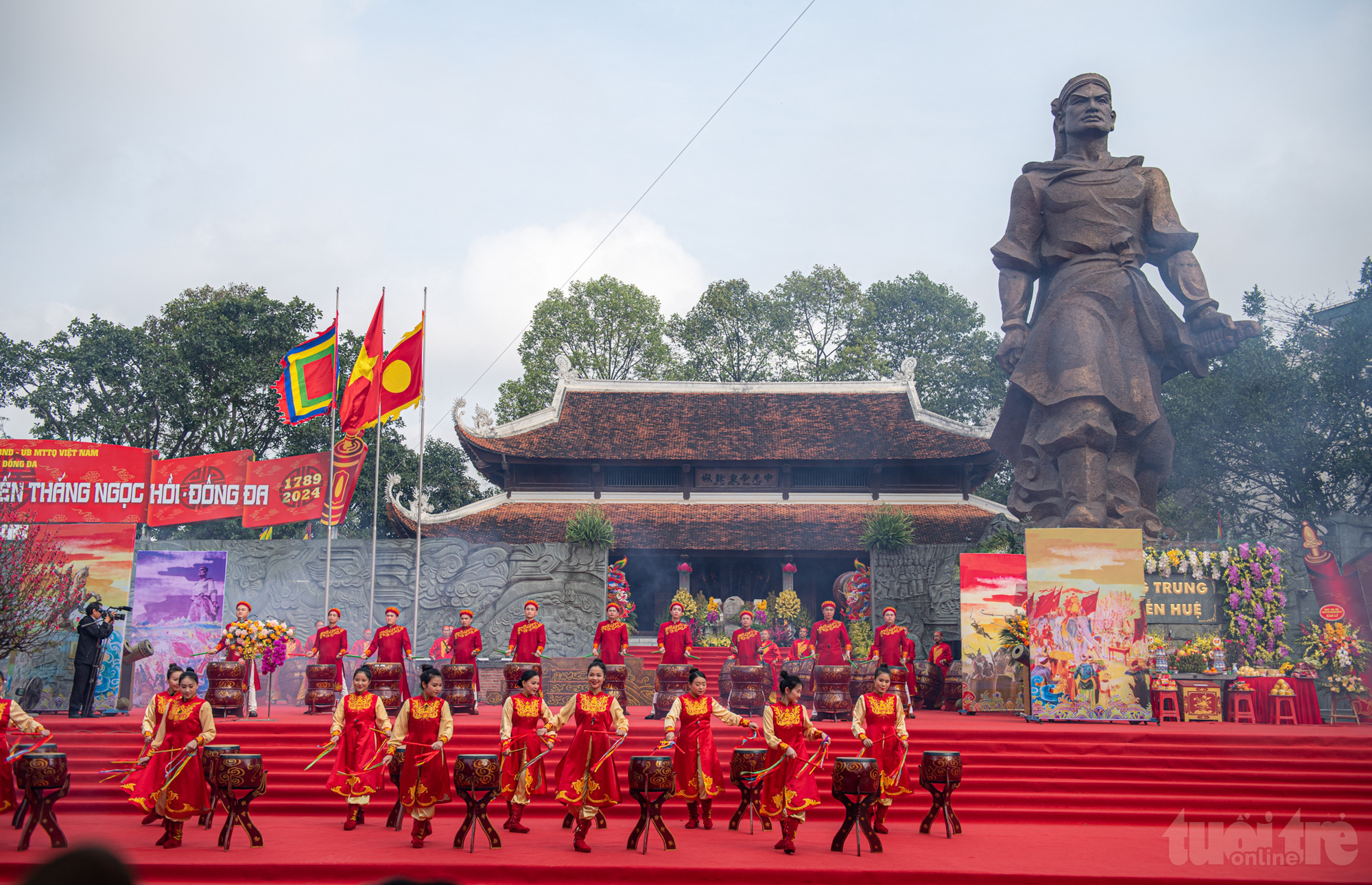Hàng ngàn người đến dự lễ hội 235 năm chiến thắng Ngọc Hồi - Đống Đa- Ảnh 8.