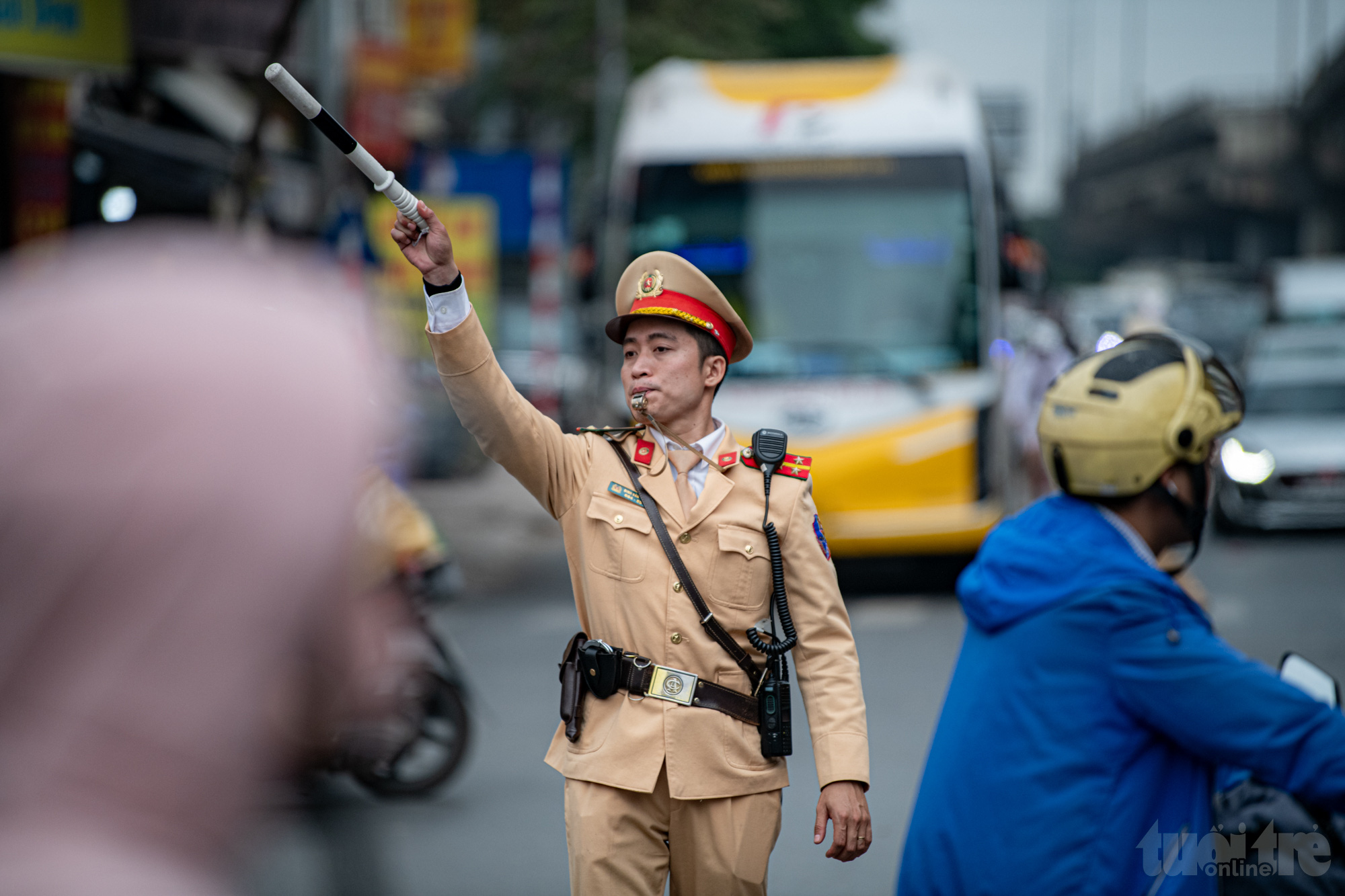 Chiều mùng 5 Tết, cửa ngõ thủ đô ùn tắc kéo dài, vành đai 3 thông thoáng- Ảnh 17. Chiều mùng 5 Tết, cửa ngõ thủ đô ùn tắc kéo dài, vành đai 3 thông thoáng- Ảnh 17.