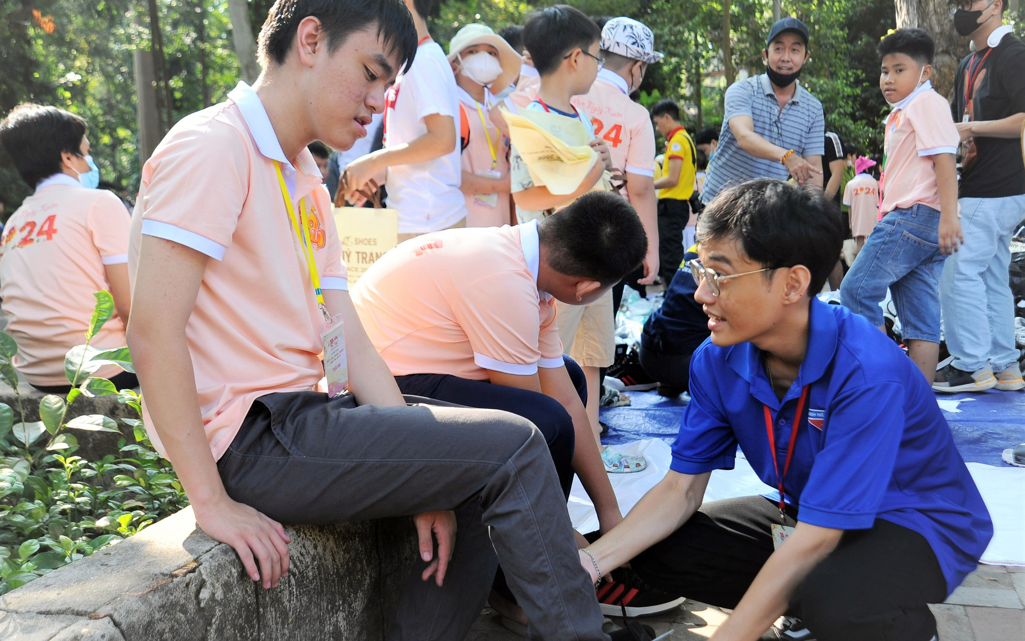 Sự ngưỡng mộ và còn gì nữa?