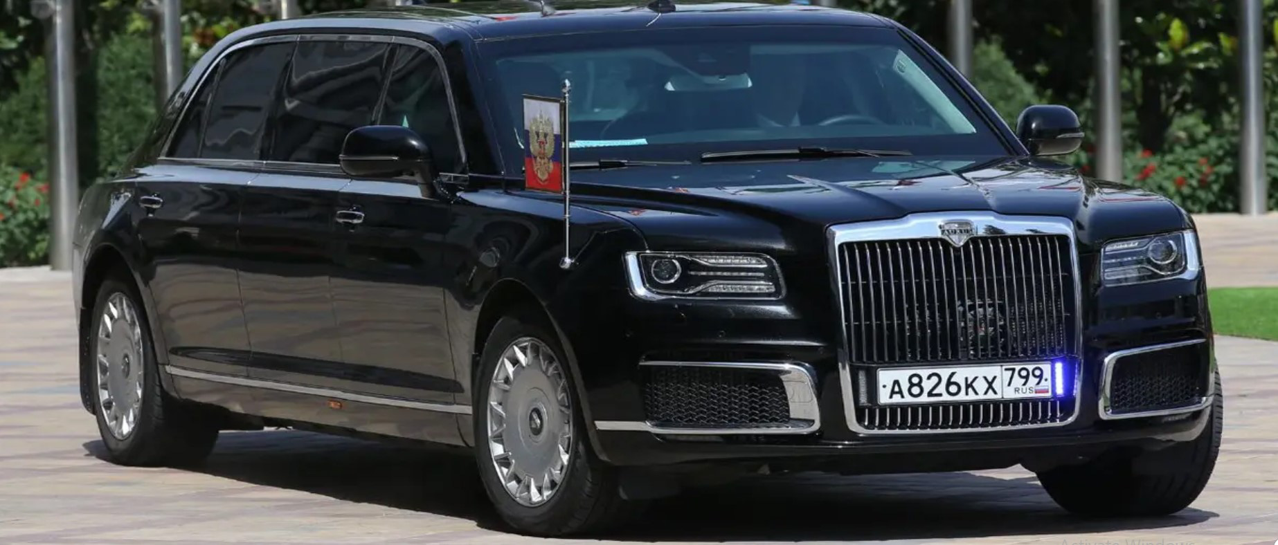 Xe Aurus ông Putin tặng ông Kim Jong Un là 'Rolls-Royce' phiên bản Nga