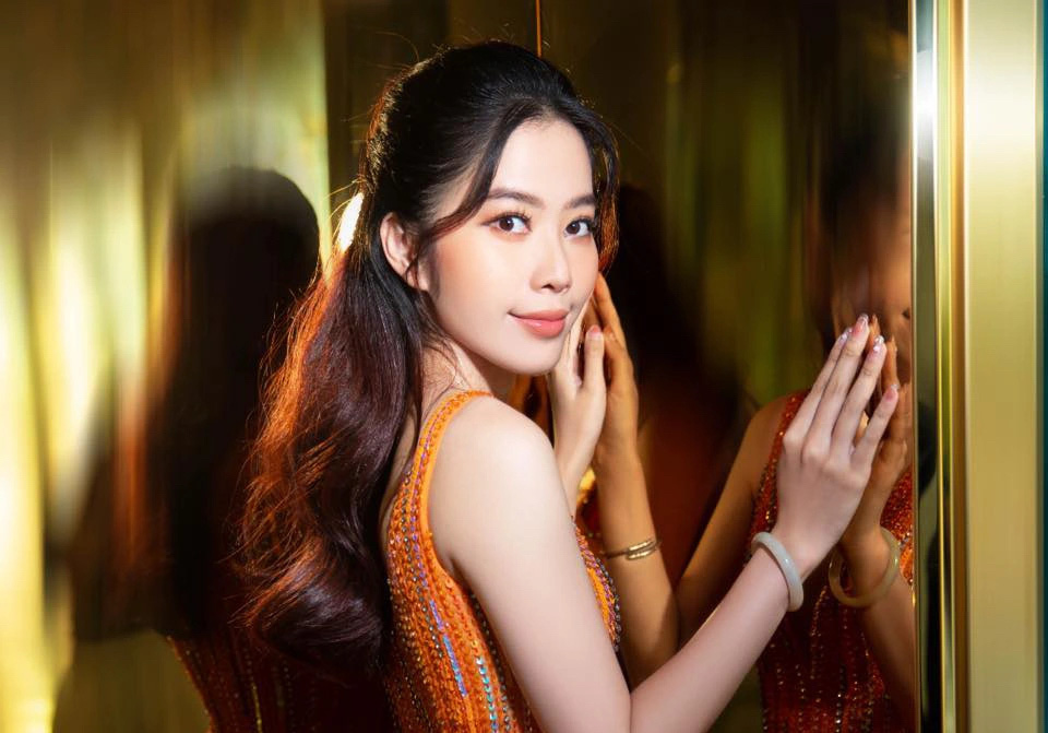 អាជ្ញាធរប្ដេជ្ញាដោះស្រាយករណីទាញយកប្រយោជន៍ពីបណ្ដាញសង្គមបង្កផលវិបាក - រូបថត៖ ចរិតហ្វេសប៊ុក Các cơ quan chức năng kiên quyết xử lý các trường hợp lợi dụng mạng xã hội gây tiêu cực - Ảnh: Facebook nhân vật