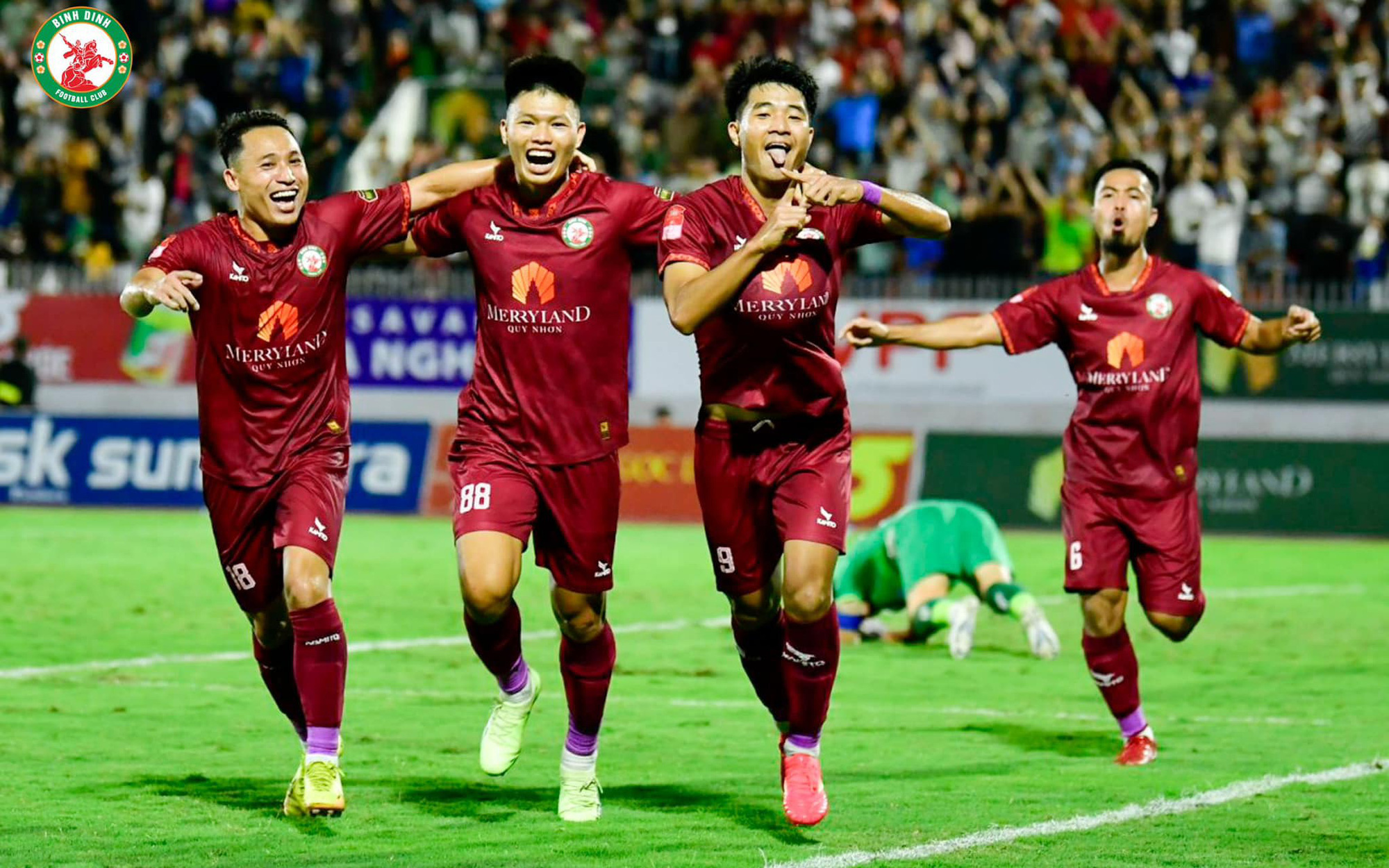 CLB Bình Định 'từ chối' đua vô địch V-League 2023-2024- Ảnh 4. Đức Chinh ghi bàn giúp Bình Định hạ đội đầu bảng Nam Định