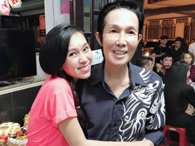 Hong Phuong ve merhum sanatçı Vu Linh - Fotoğraf: Facebook karakteri Hồng Phượng và cố nghệ sĩ Vũ Linh - Ảnh: Facebook nhân vật