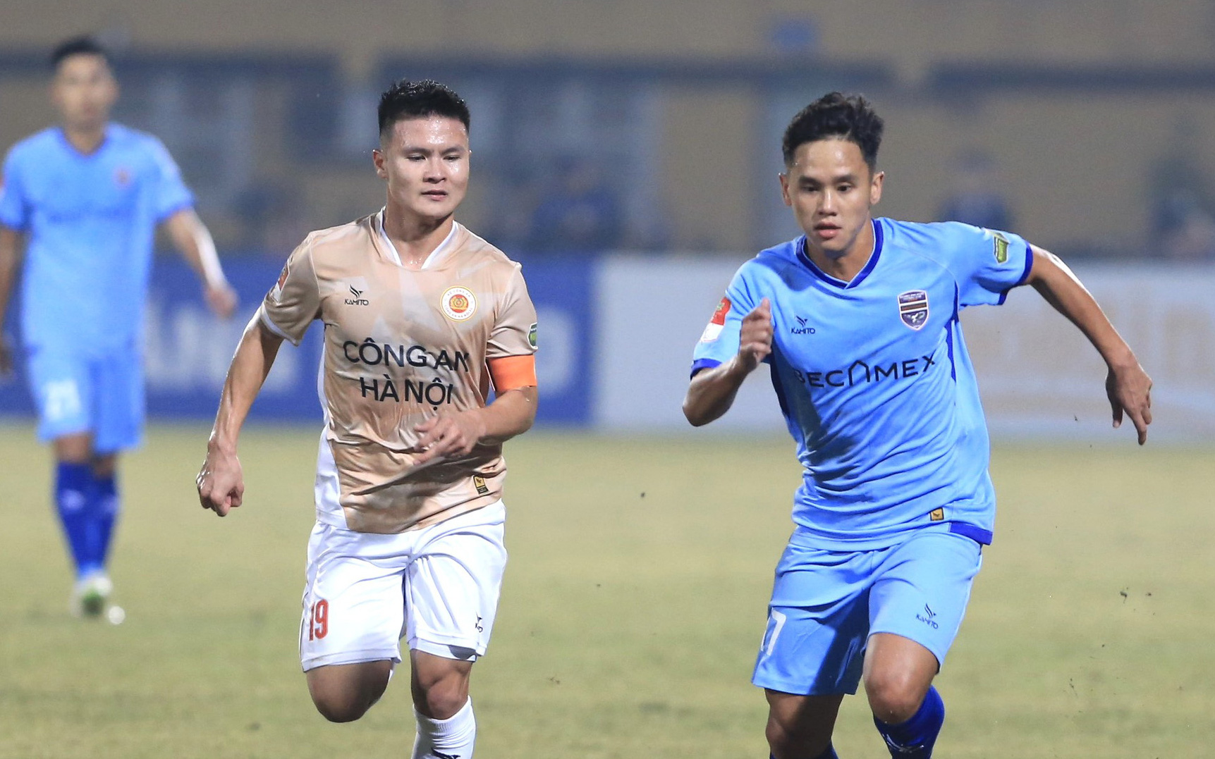 Vòng 11 V-League: Hướng về Hàng Đẫy và Nha Trang- Ảnh 4. Lịch trực tiếp vòng 11 V-League: Công An Hà Nội đối đầu Thanh Hóa