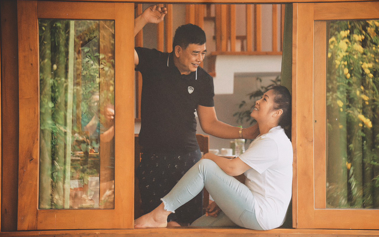 Hồng Vân chia sẻ bí quyết giữ lửa hôn nhân với Lê Tuấn Anh