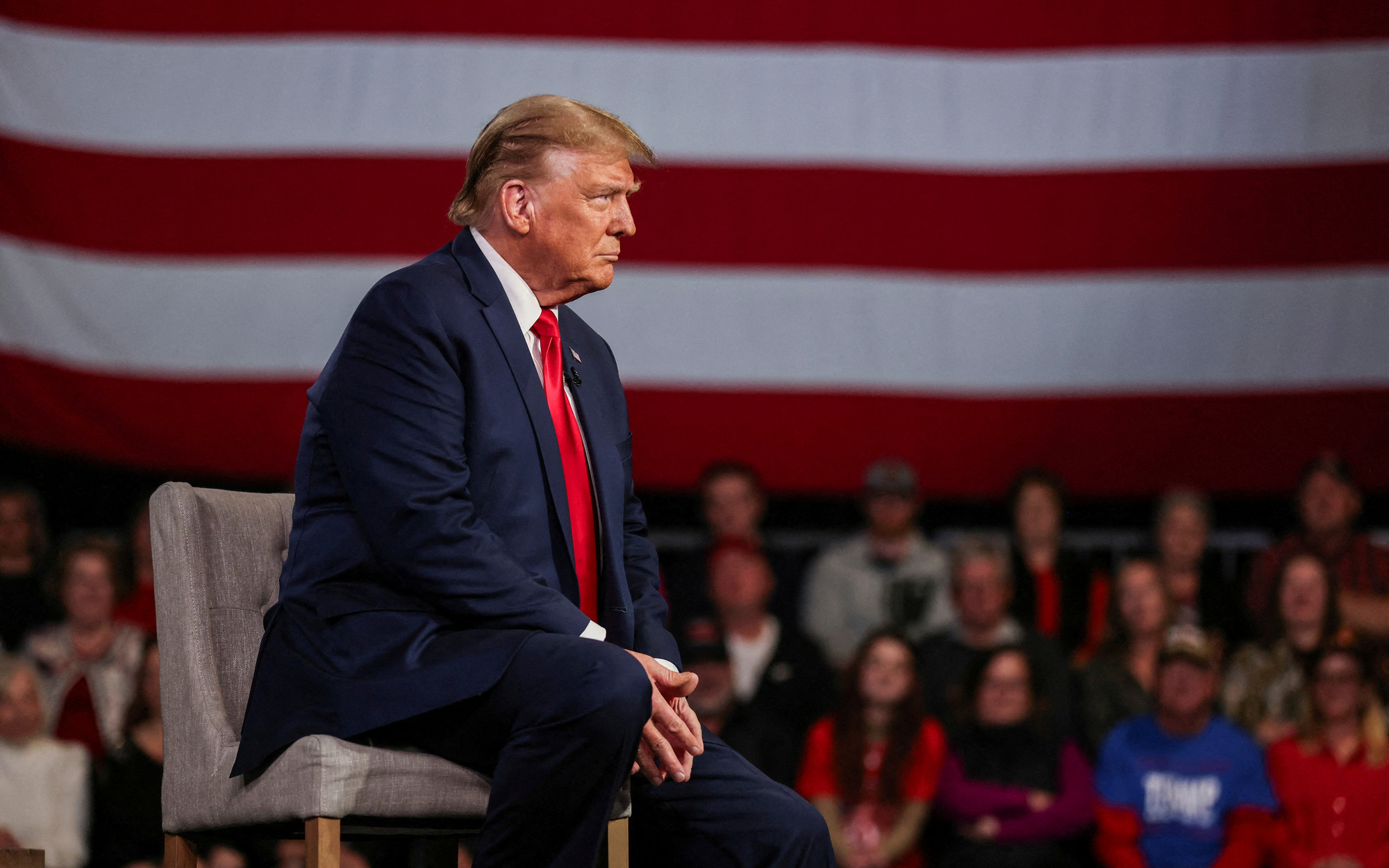 Tòa tối cao Mỹ tuyên bố sẽ lắng nghe, thắng lợi tạm thời của ông Trump?- Ảnh 2. Thêm bang ở Mỹ loại ông Trump khỏi bầu cử sơ bộ