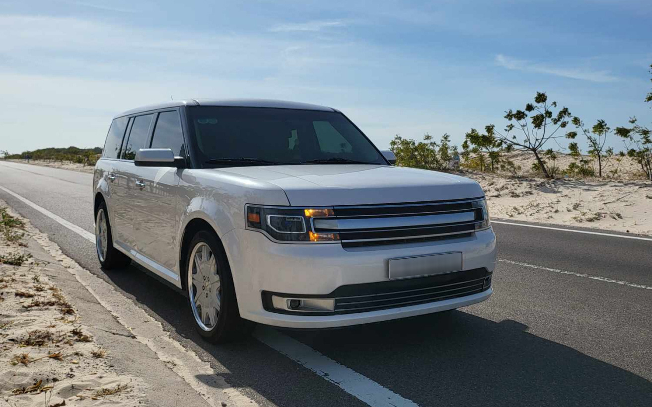 Chủ xe Ford Flex hàng hiếm tại Việt Nam: 