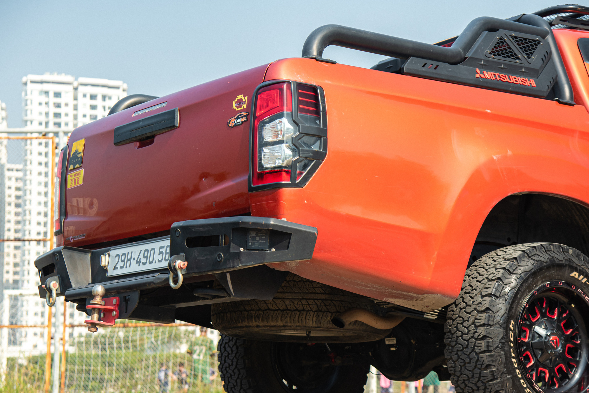 Chủ xe Mitsubishi Triton đi từ thiện vùng xa: 'Không nhiều công nghệ, nhưng quăng đâu cũng được'- Ảnh 12.