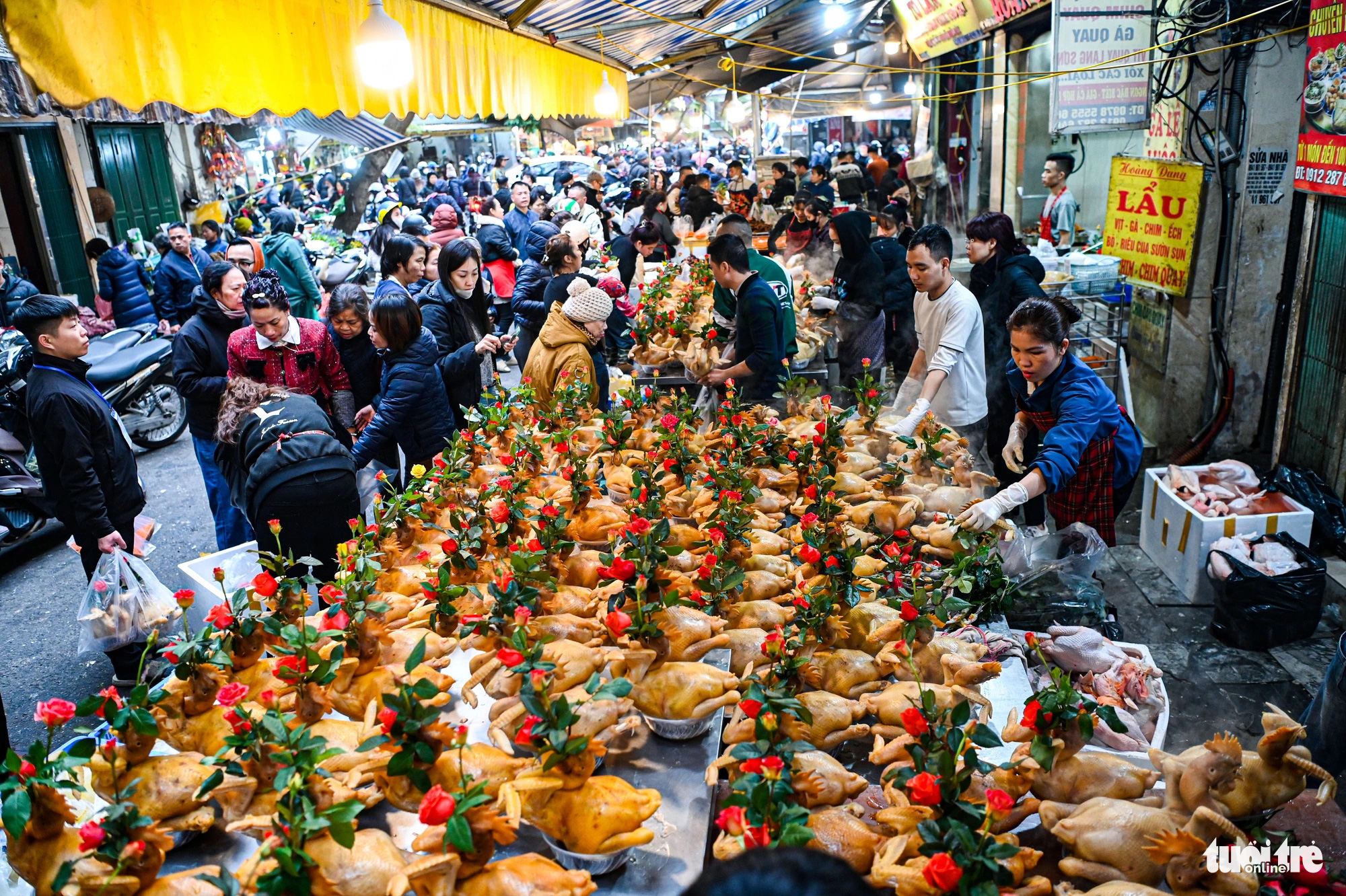 Hà Nội yên bình sáng 30 Tết- Ảnh 12. Hà Nội yên bình sáng 30 Tết- Ảnh 12.