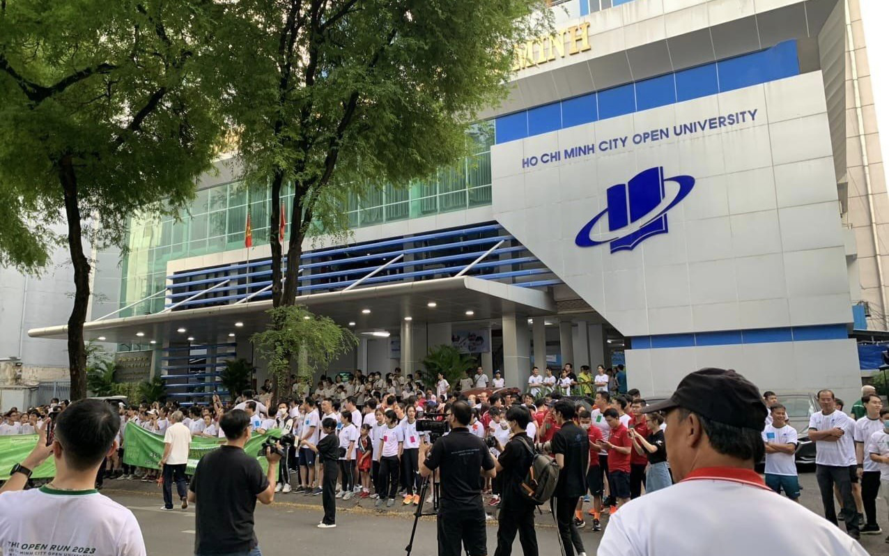 Học phí đại học: Trường tăng gấp đôi, trường không tăng- Ảnh 3. Trường đại học thông báo học phí ổn định nhưng lại tăng?